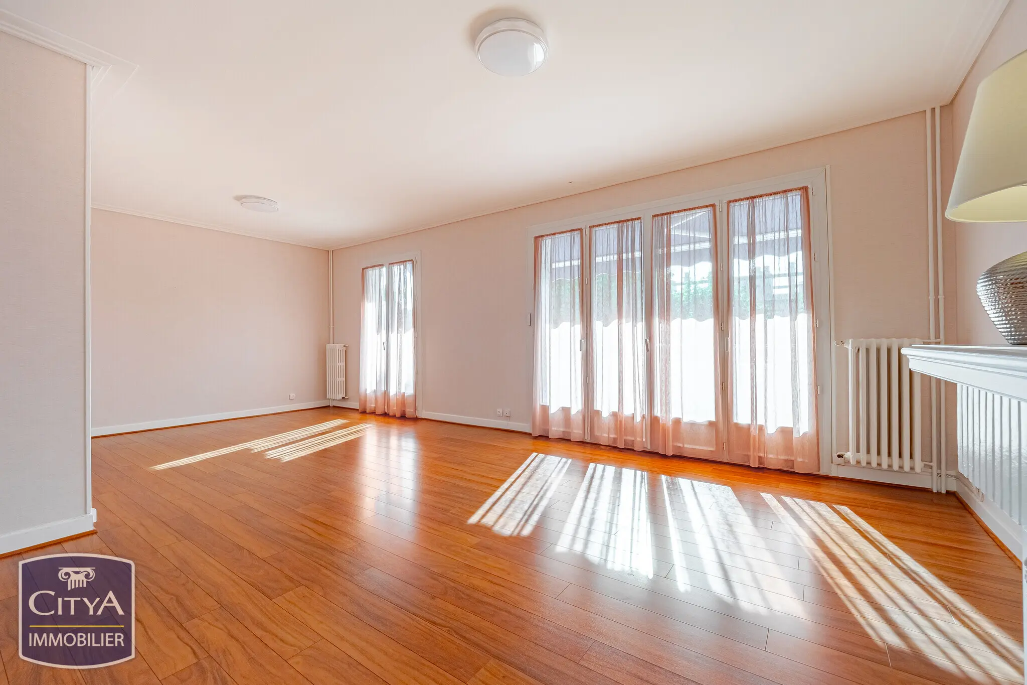 Photo 1 Appartement 4 pièces 98.12m²