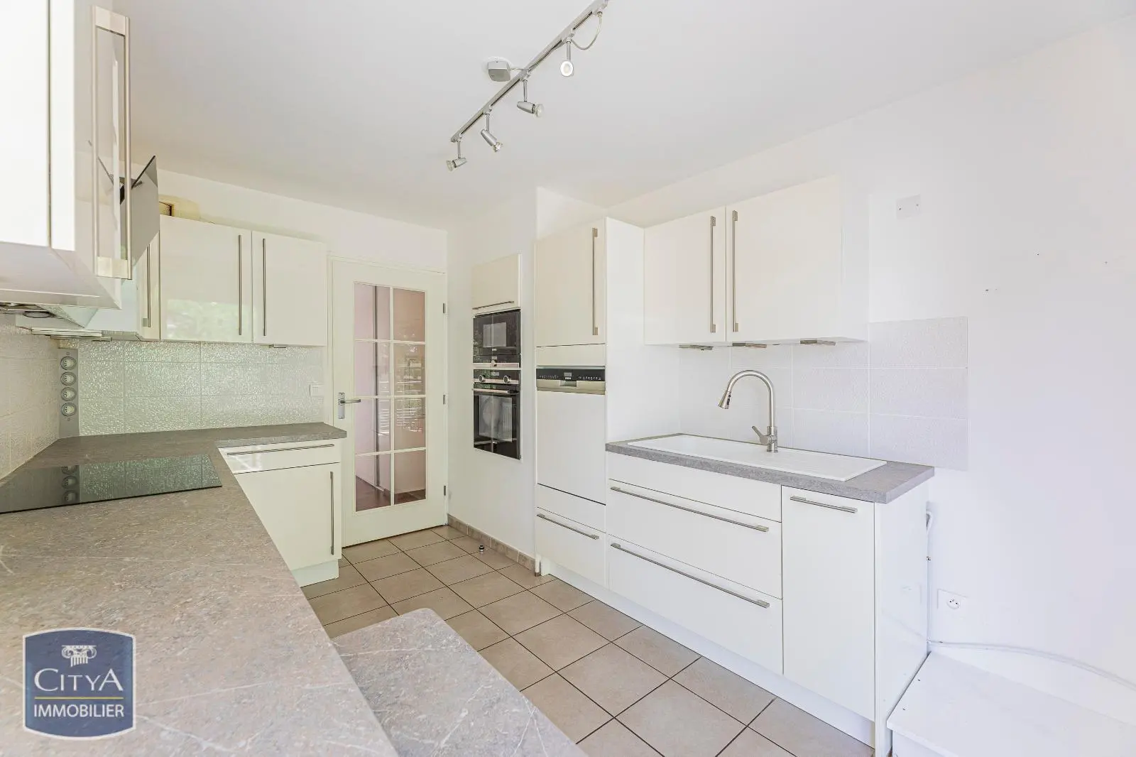 Photo 6 Appartement 6 pièces 120m²