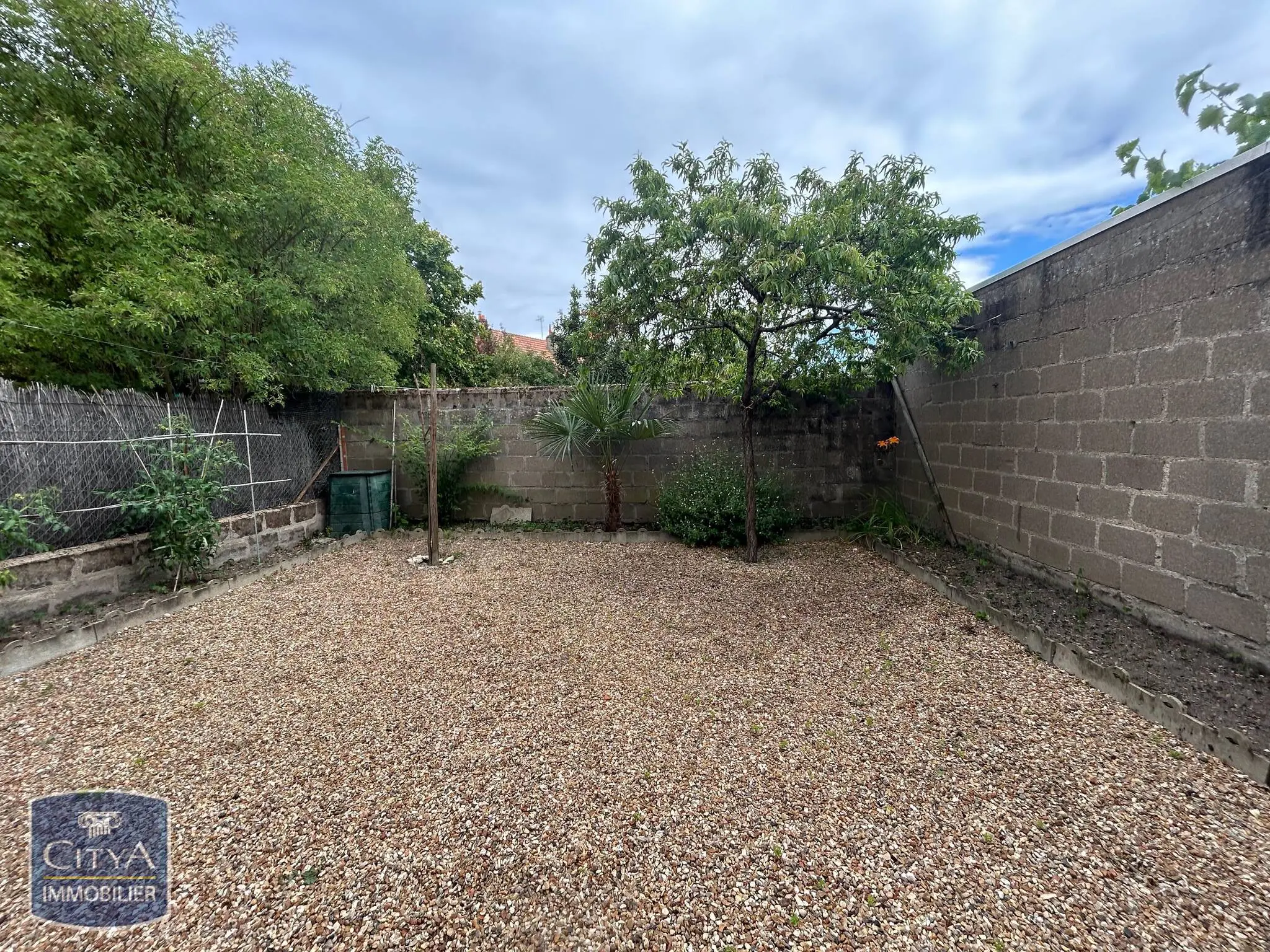 Photo 3 Immeuble 155m²