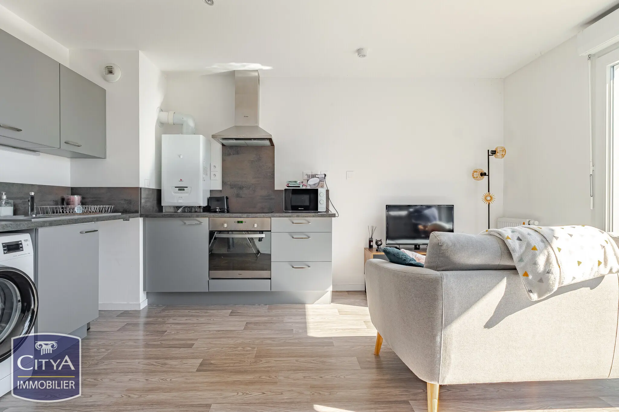 Photo 2 Appartement 2 pièces 41.98m²