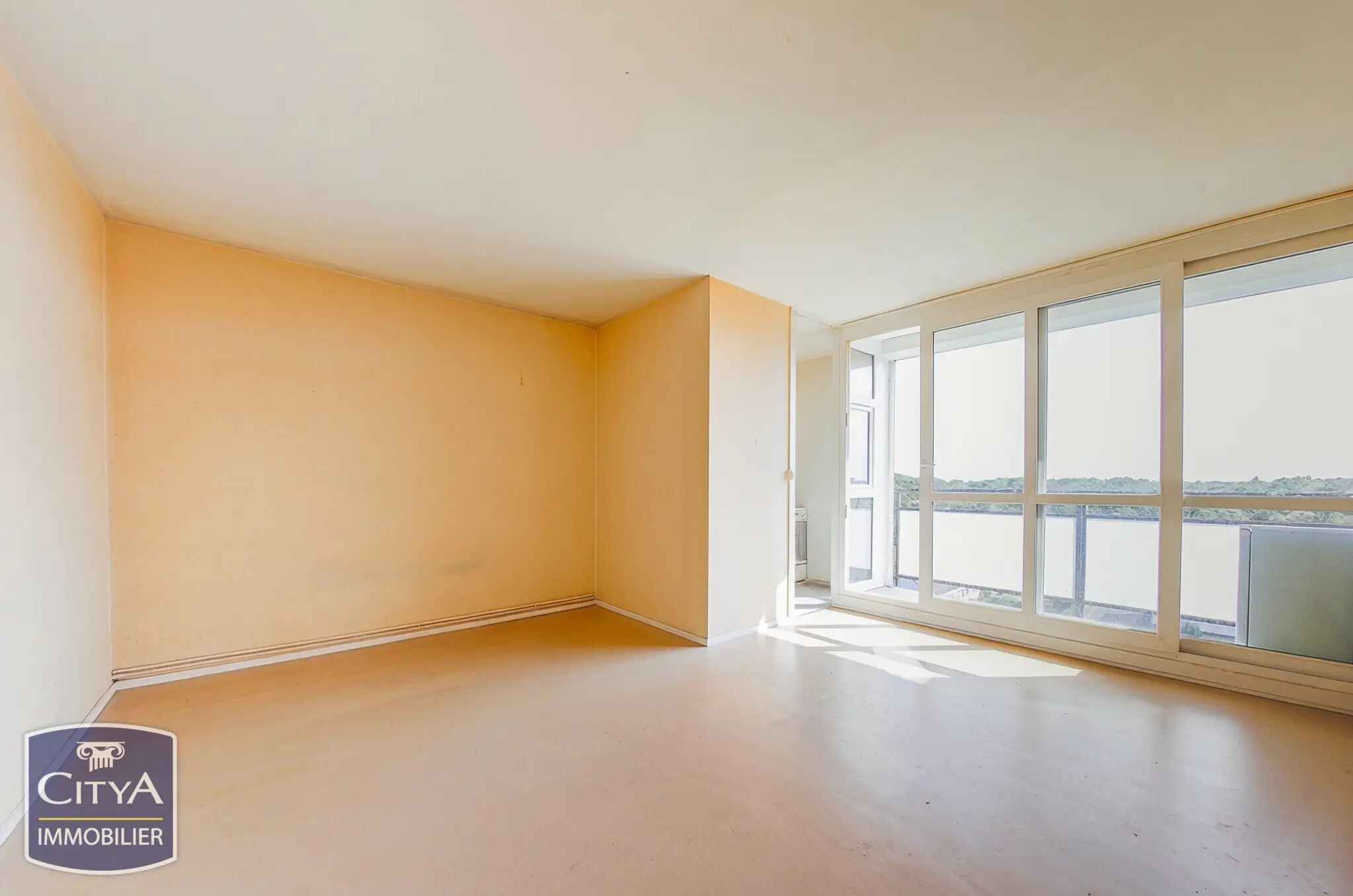 Photo 1 Appartement 1 pièce 30m²