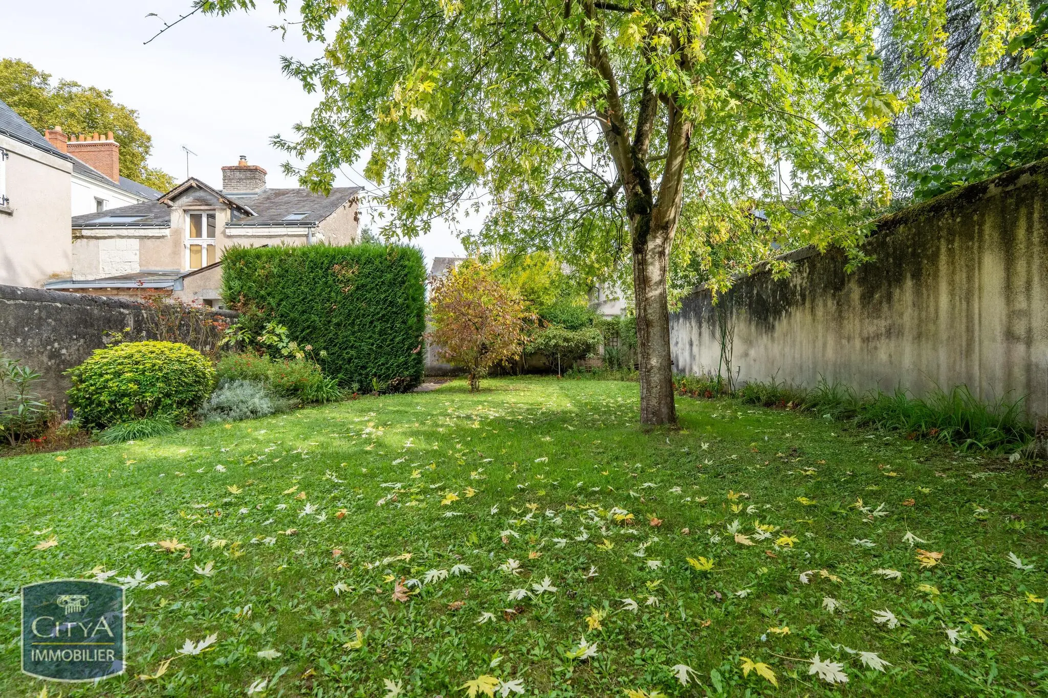 Photo 1 Maison 10 pièces 200m²