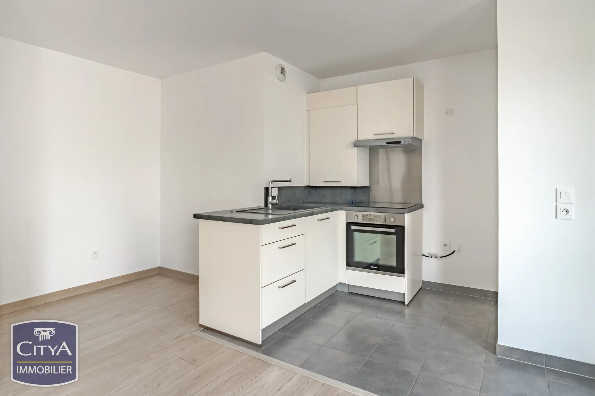 Photo 3 Appartement 2 pièces 49.78m²