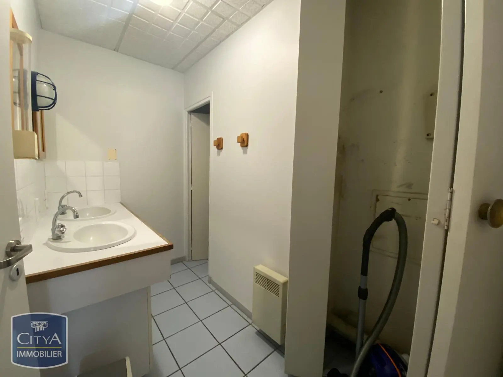 Photo 15 Appartement 10 pièces 186m²