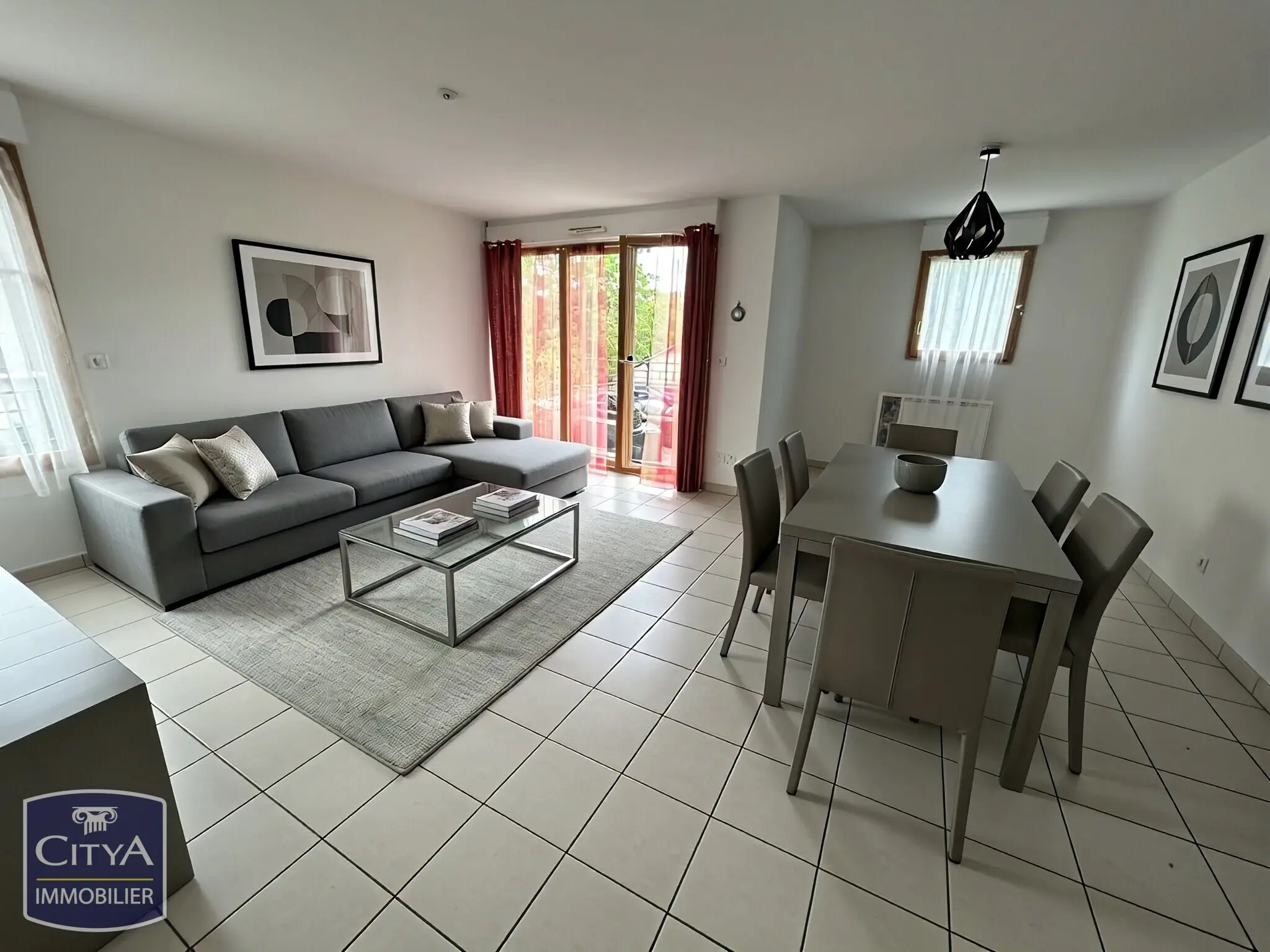 Photo 1 Appartement 4 pièces 100m²