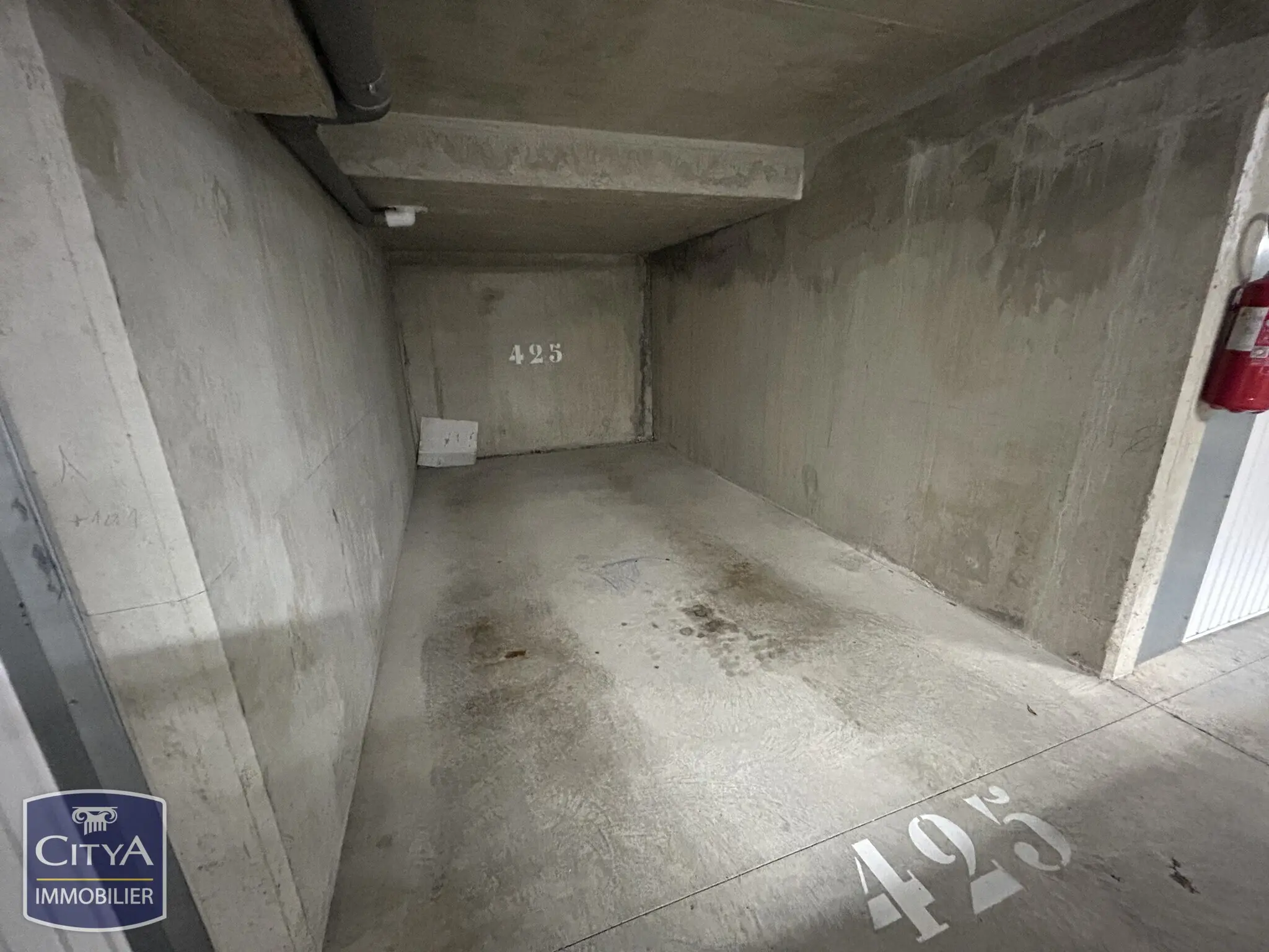 Photo 1 Parking 15m²