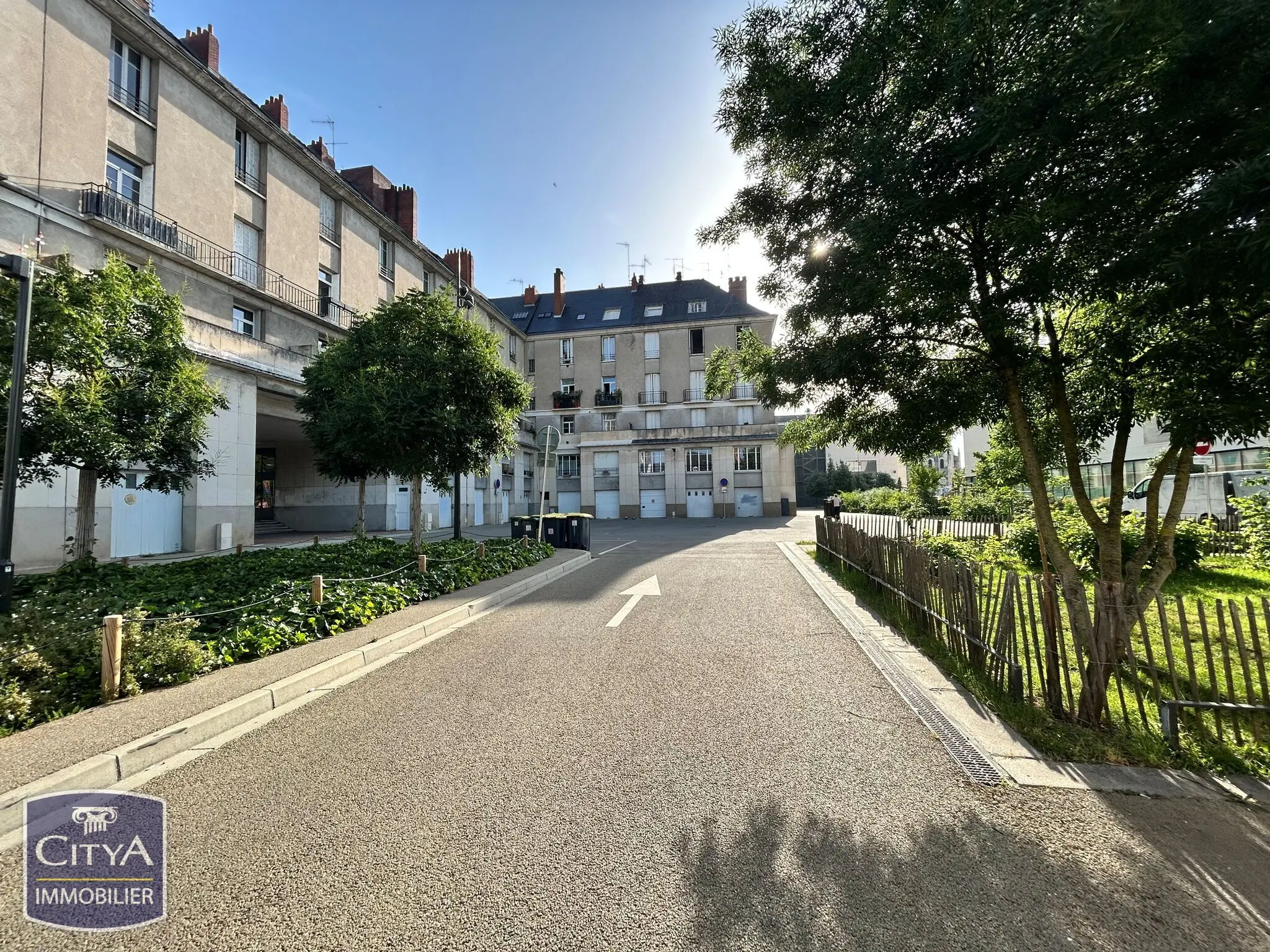 Photo 1 Parking 15m²