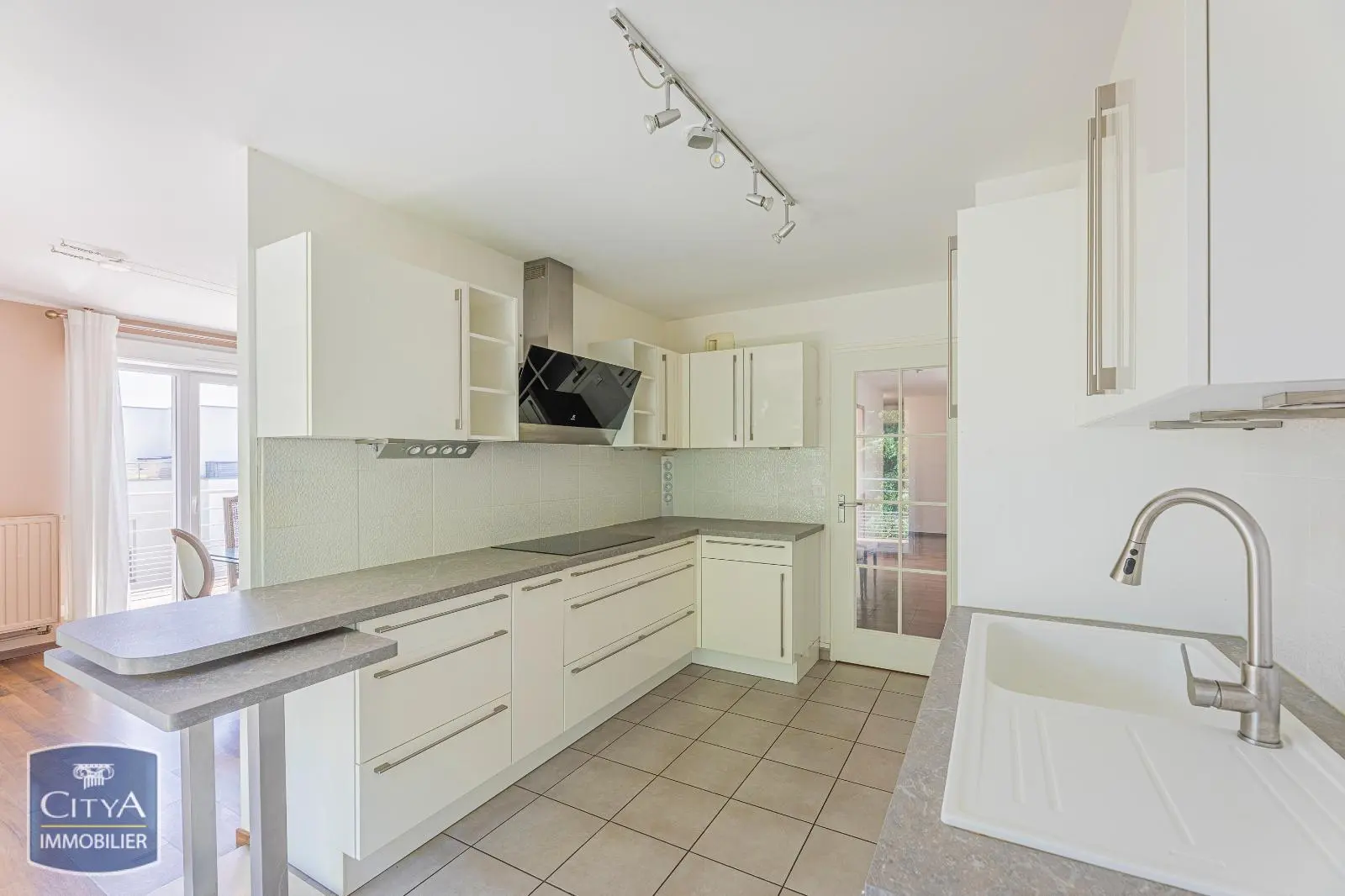 Photo 4 Appartement 6 pièces 120m²