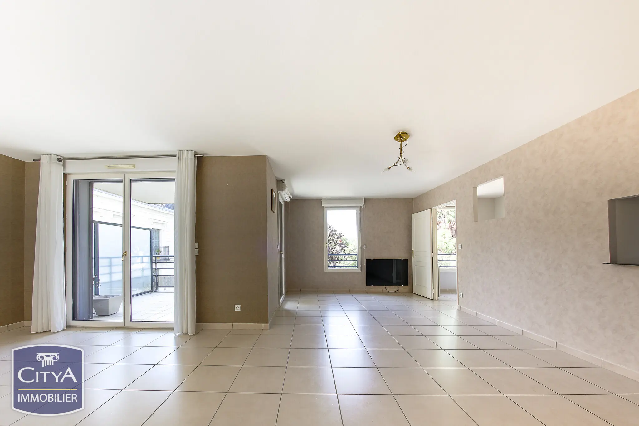 Photo 3 Appartement 4 pièces 131.91m²