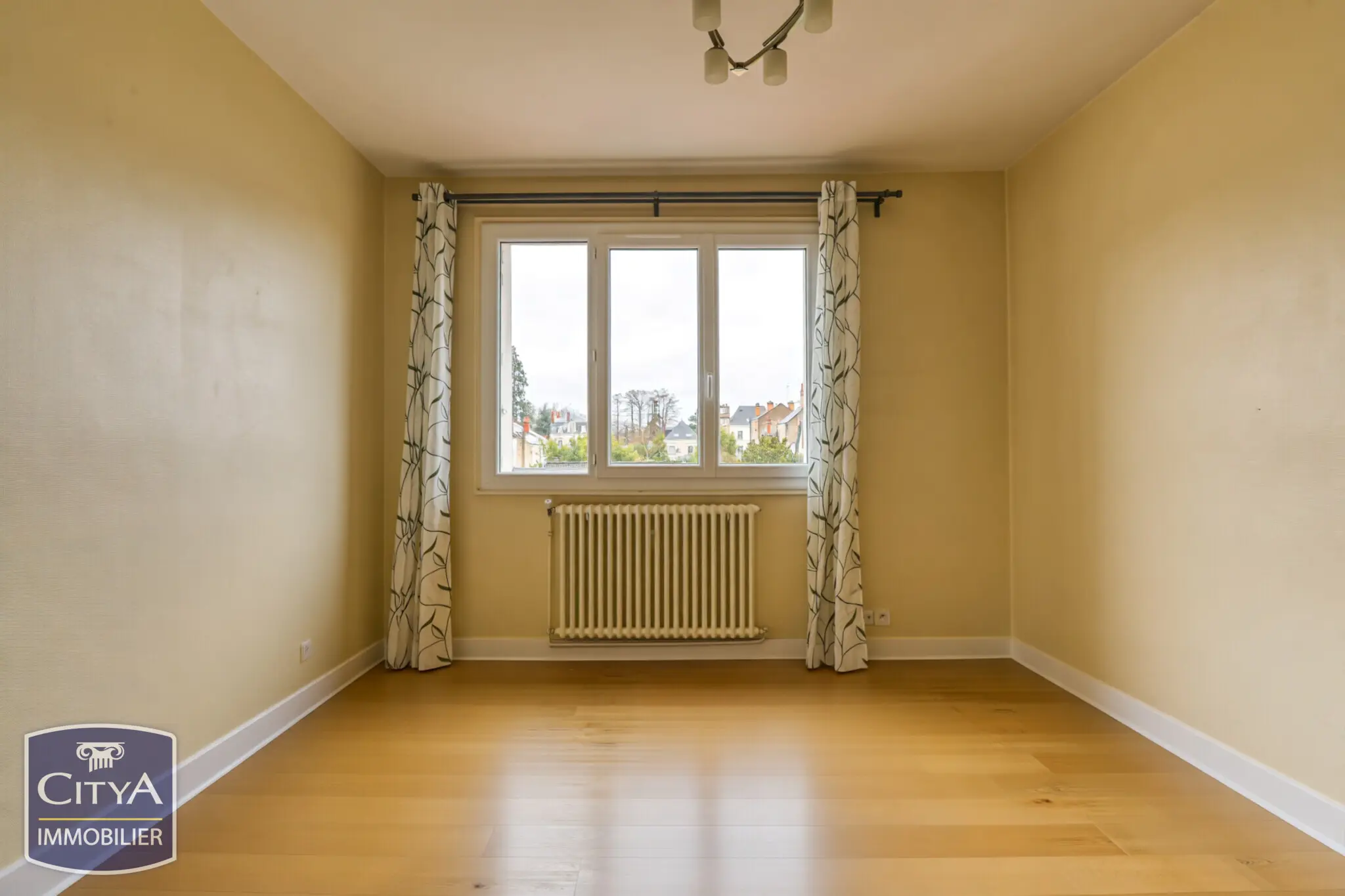 Photo 2 Appartement 1 pièce 27m²