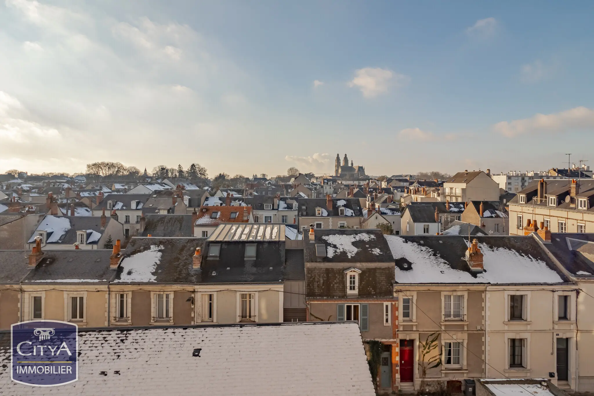 Photo 1 Appartement 1 pièce 18m²