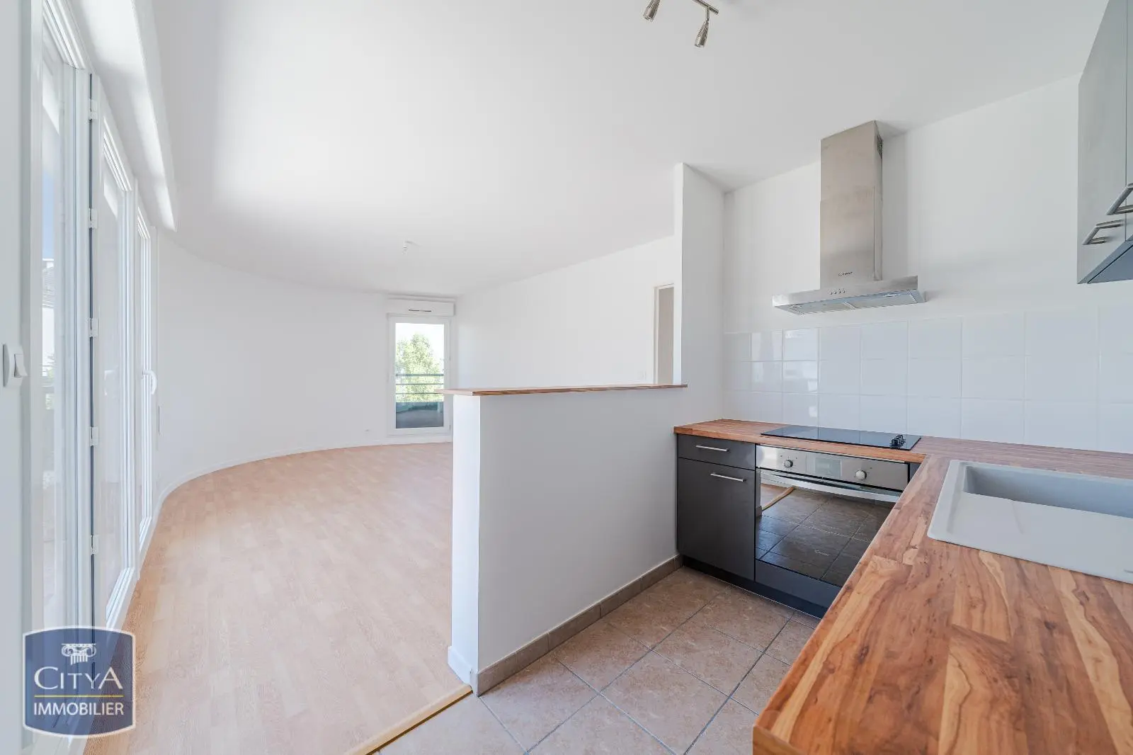 Photo 11 appartement Saint-Cyr-sur-Loire