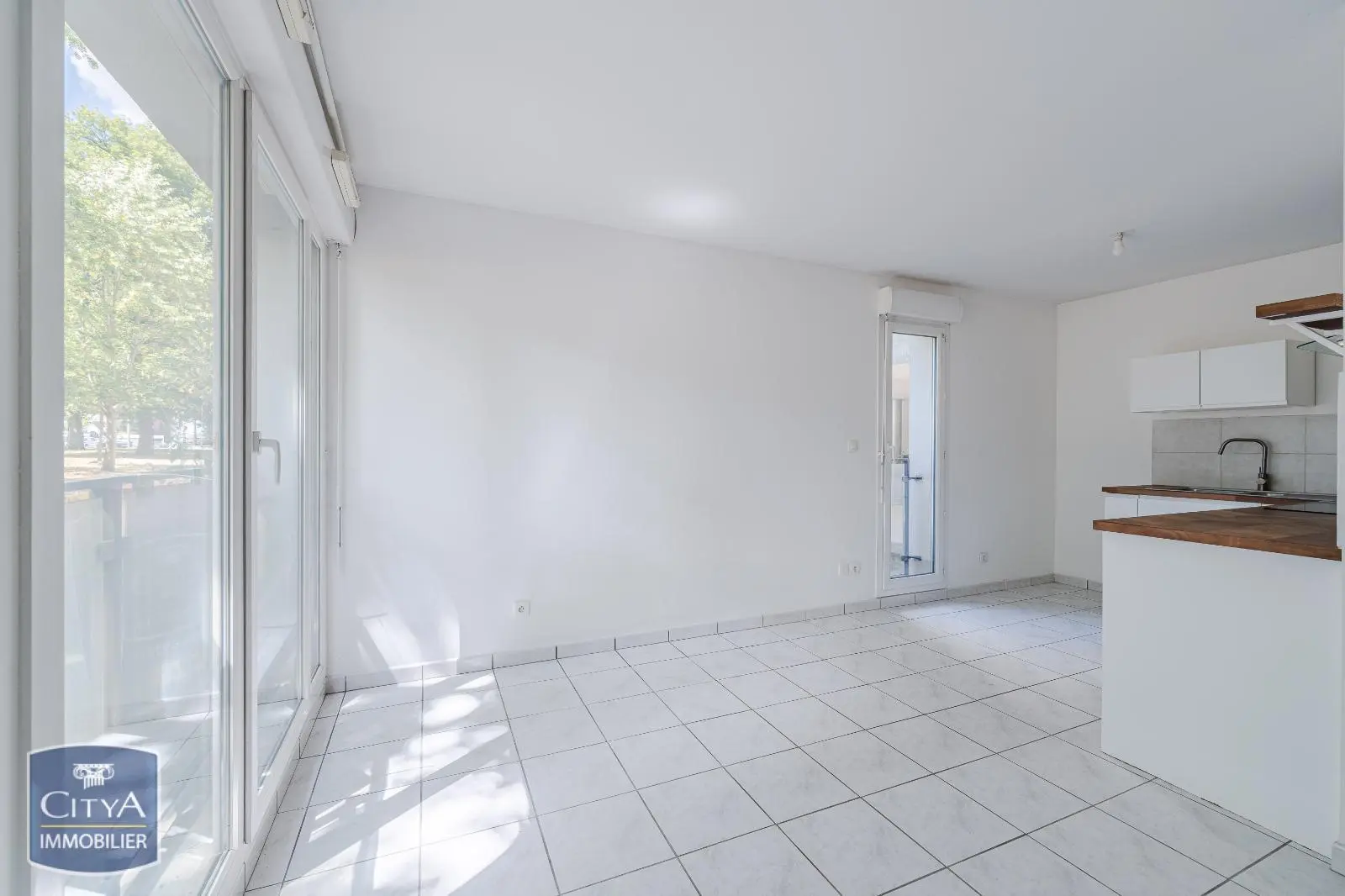 Photo 8 Appartement 1 pièce 30.75m²