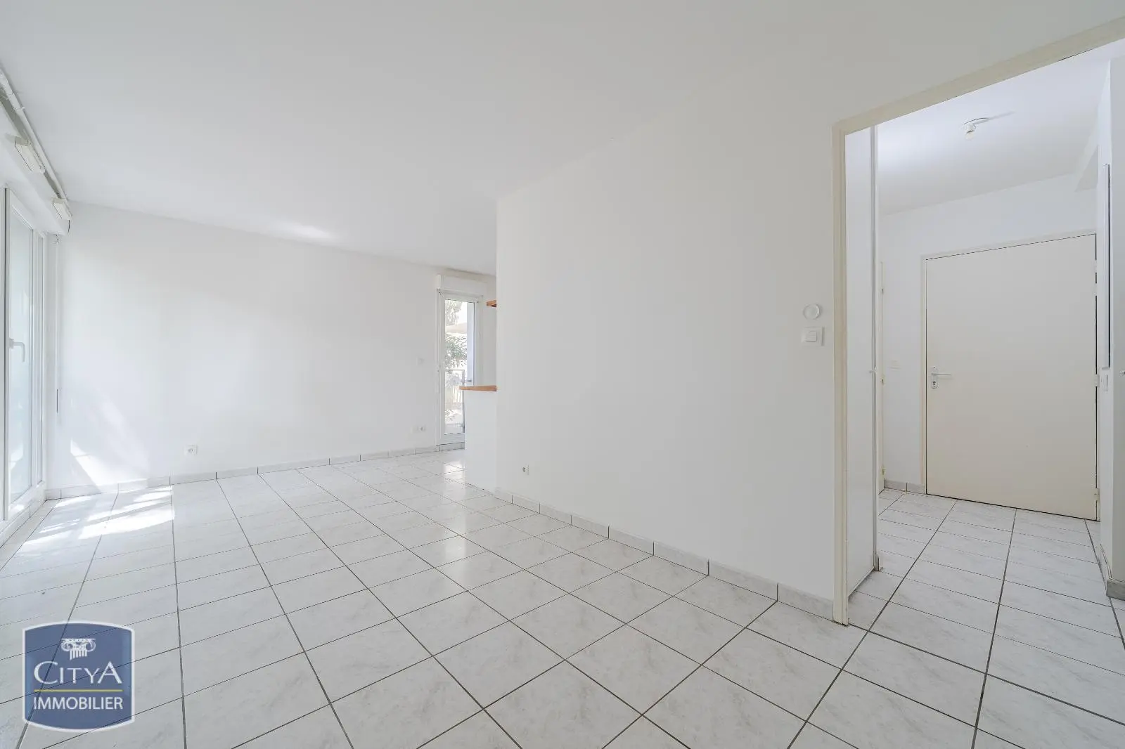 Photo 2 Appartement 1 pièce 30.75m²