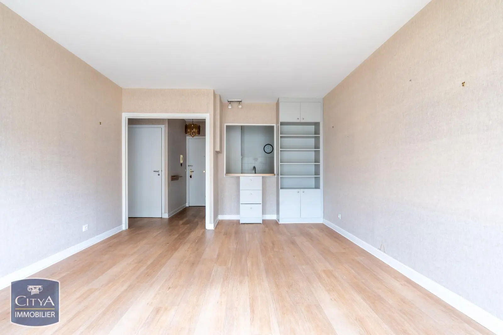 Photo 1 Appartement 1 pièce 32m²