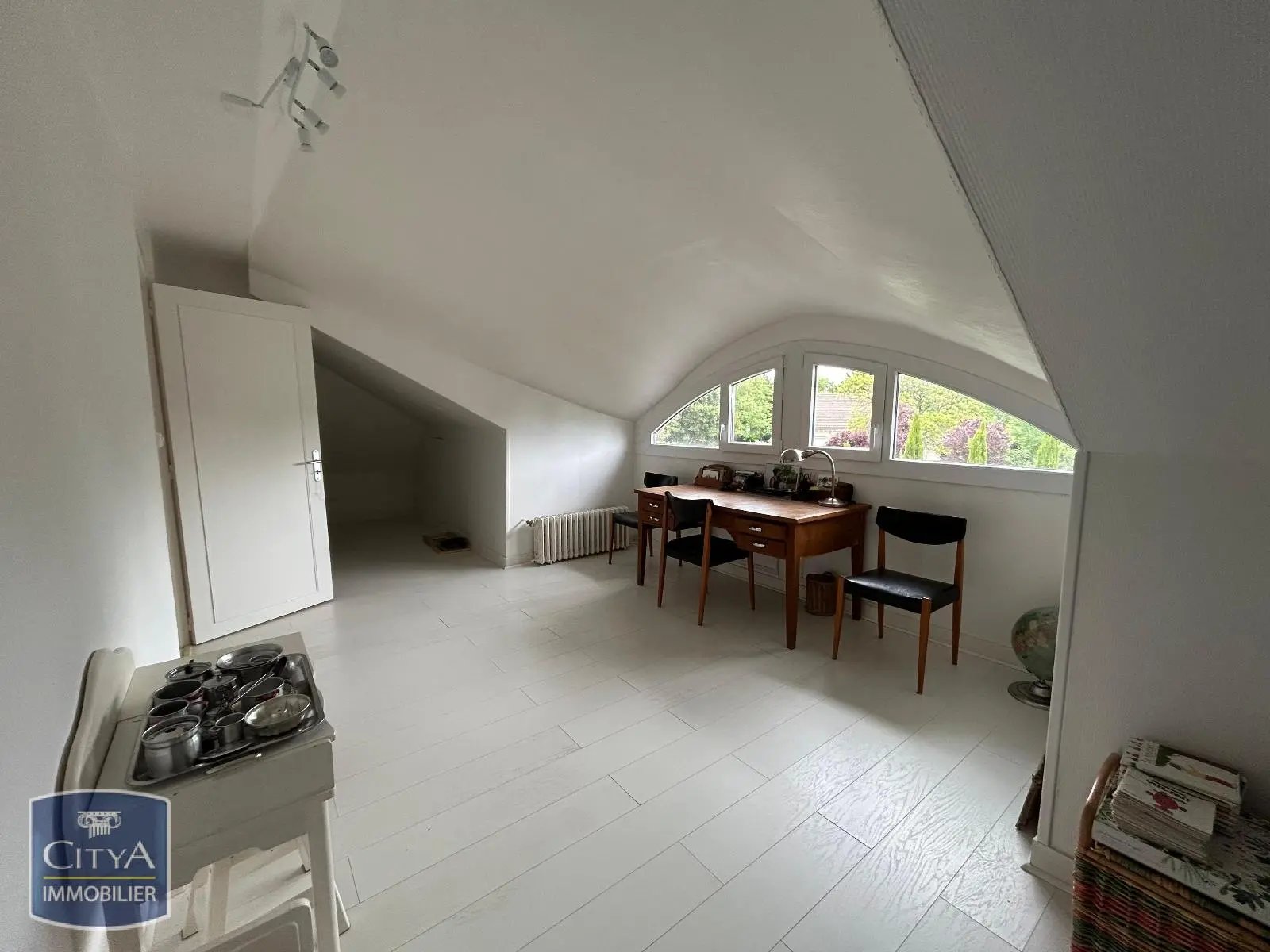 Photo 8 Maison 9 pièces 187m²