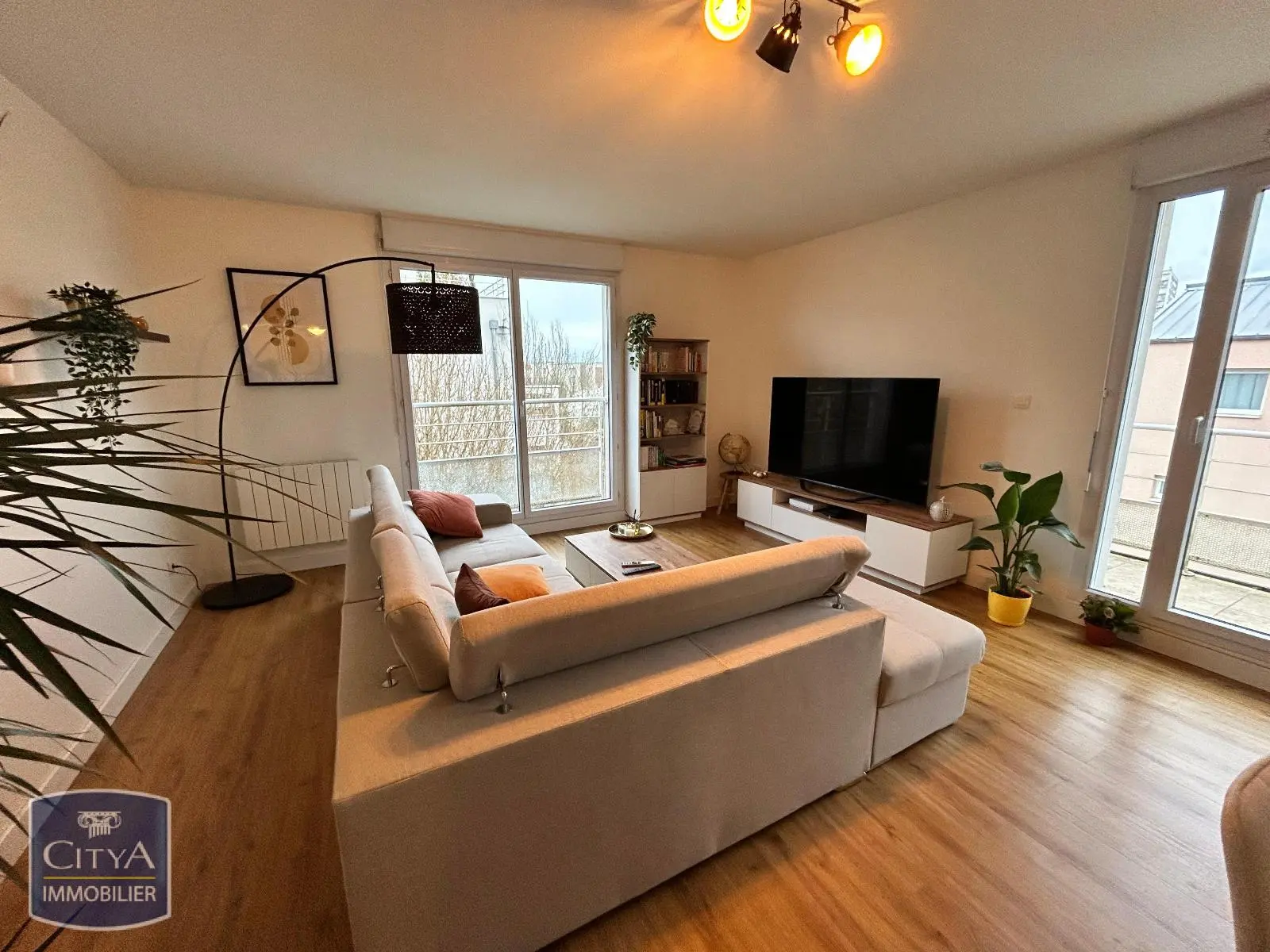 Photo 1 Appartement 4 pièces 85m²