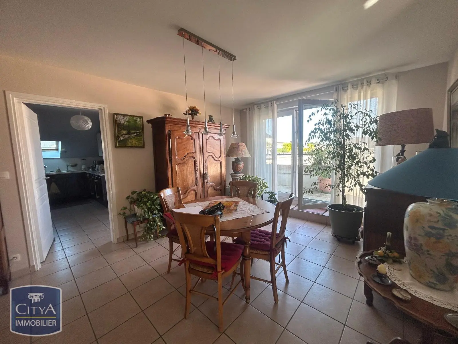 Photo 1 Appartement 5 pièces 118m²