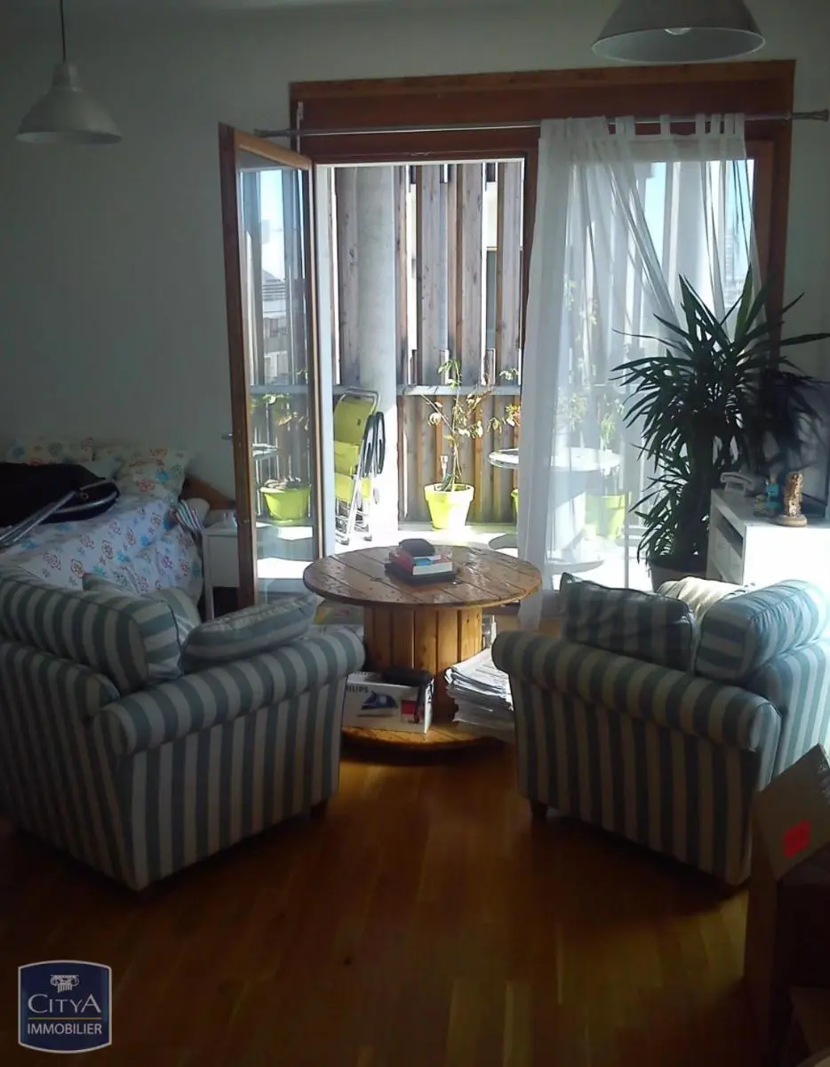 Photo 2 Appartement 1 pièce 30m²