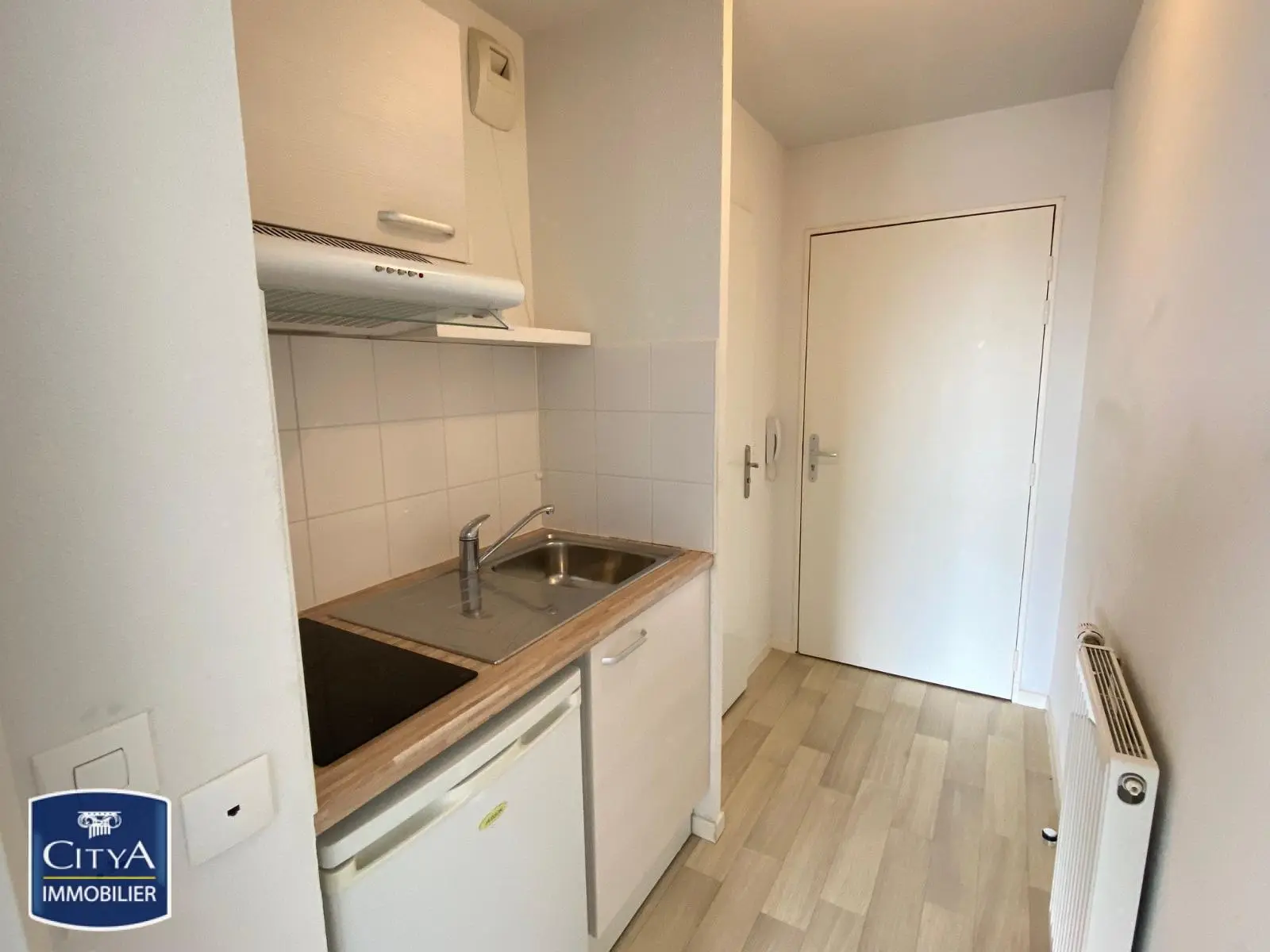 Photo 1 Appartement 1 pièce 19m²