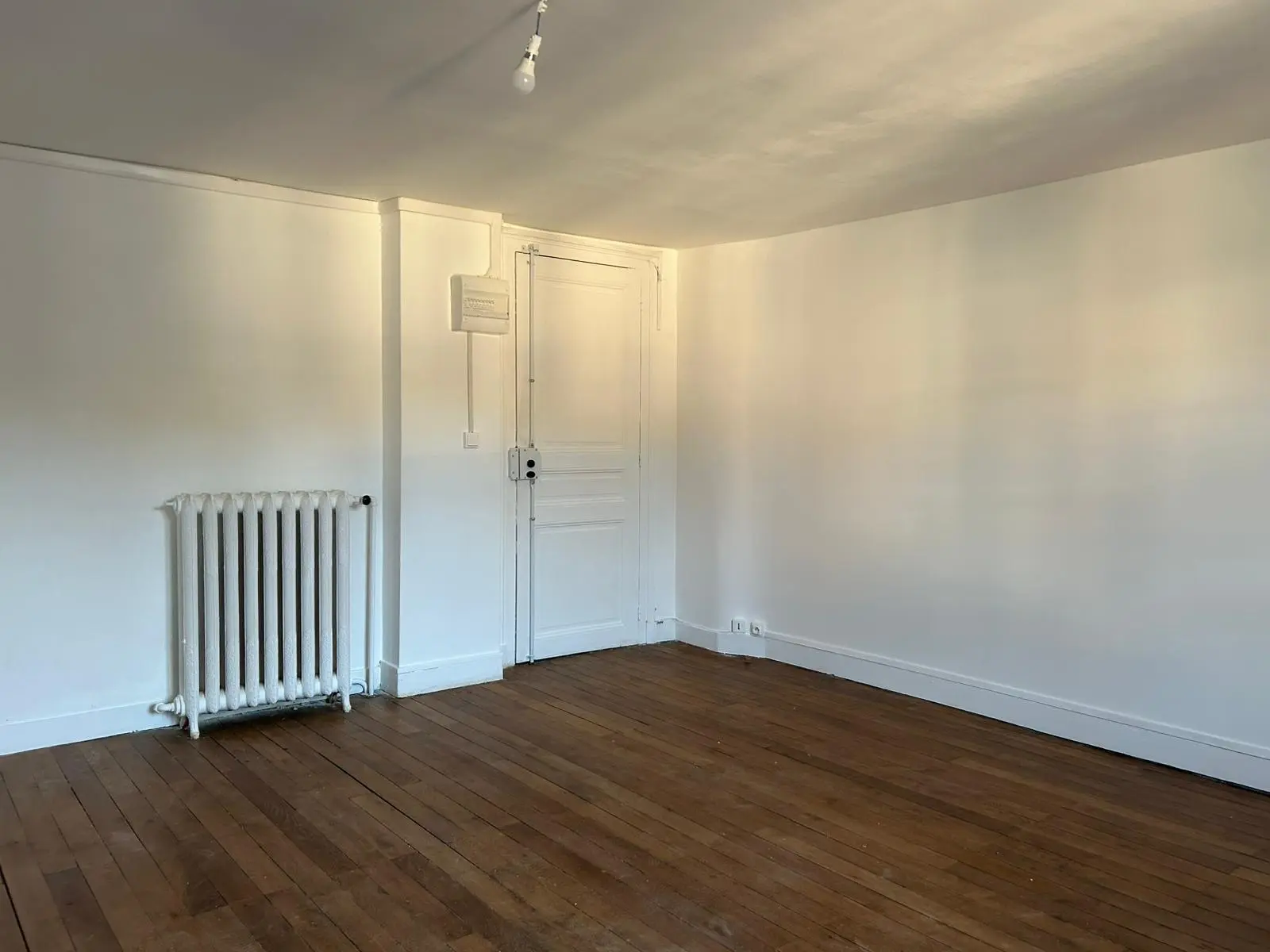 Photo 1 Appartement 1 pièce 24.13m²