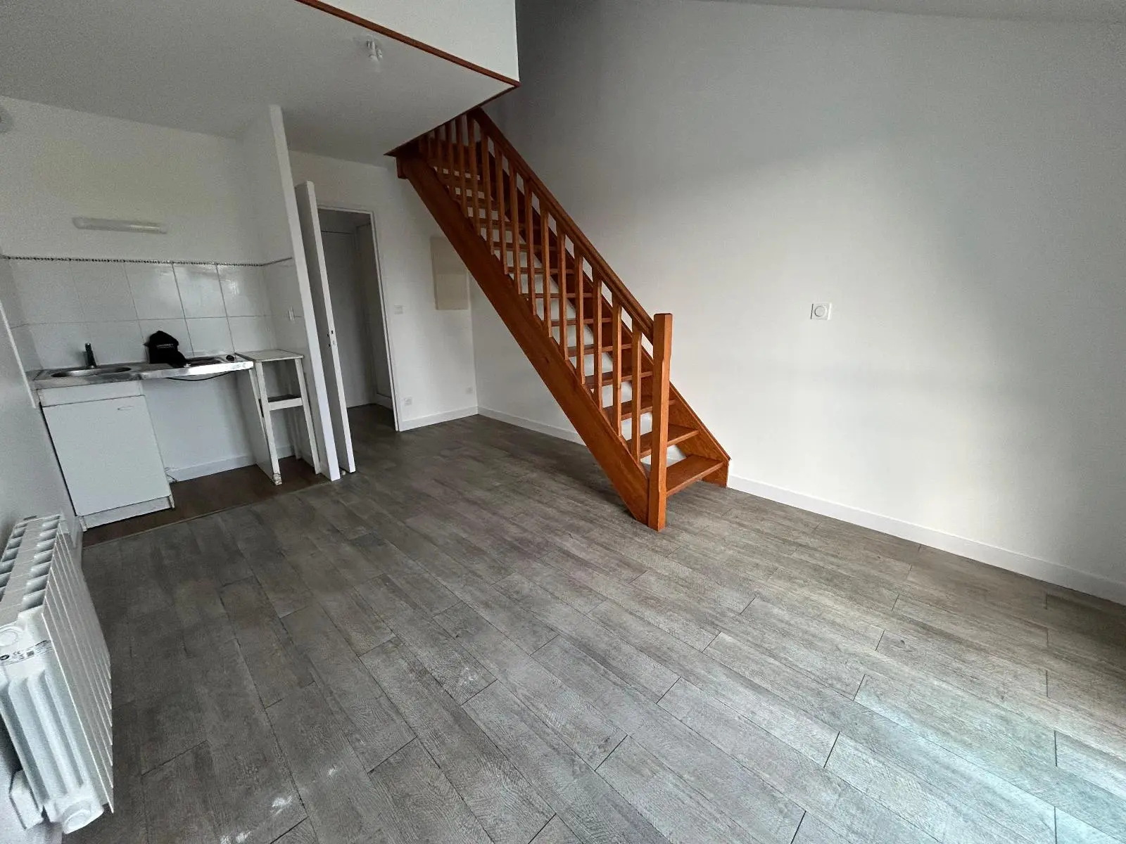 Photo 2 Appartement 1 pièce 28.32m²