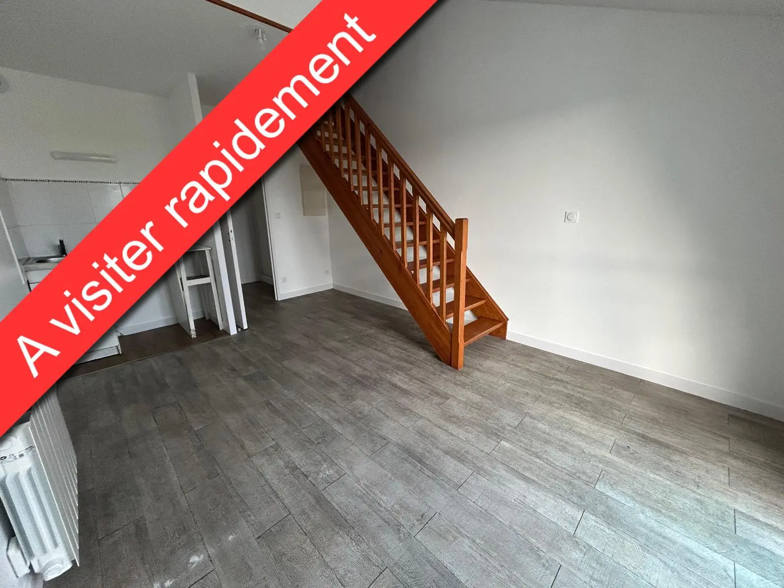 Photo 1 Appartement 1 pièce 28.32m²