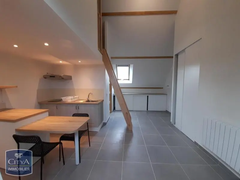 Photo 1 Appartement 1 pièce 27.85m²