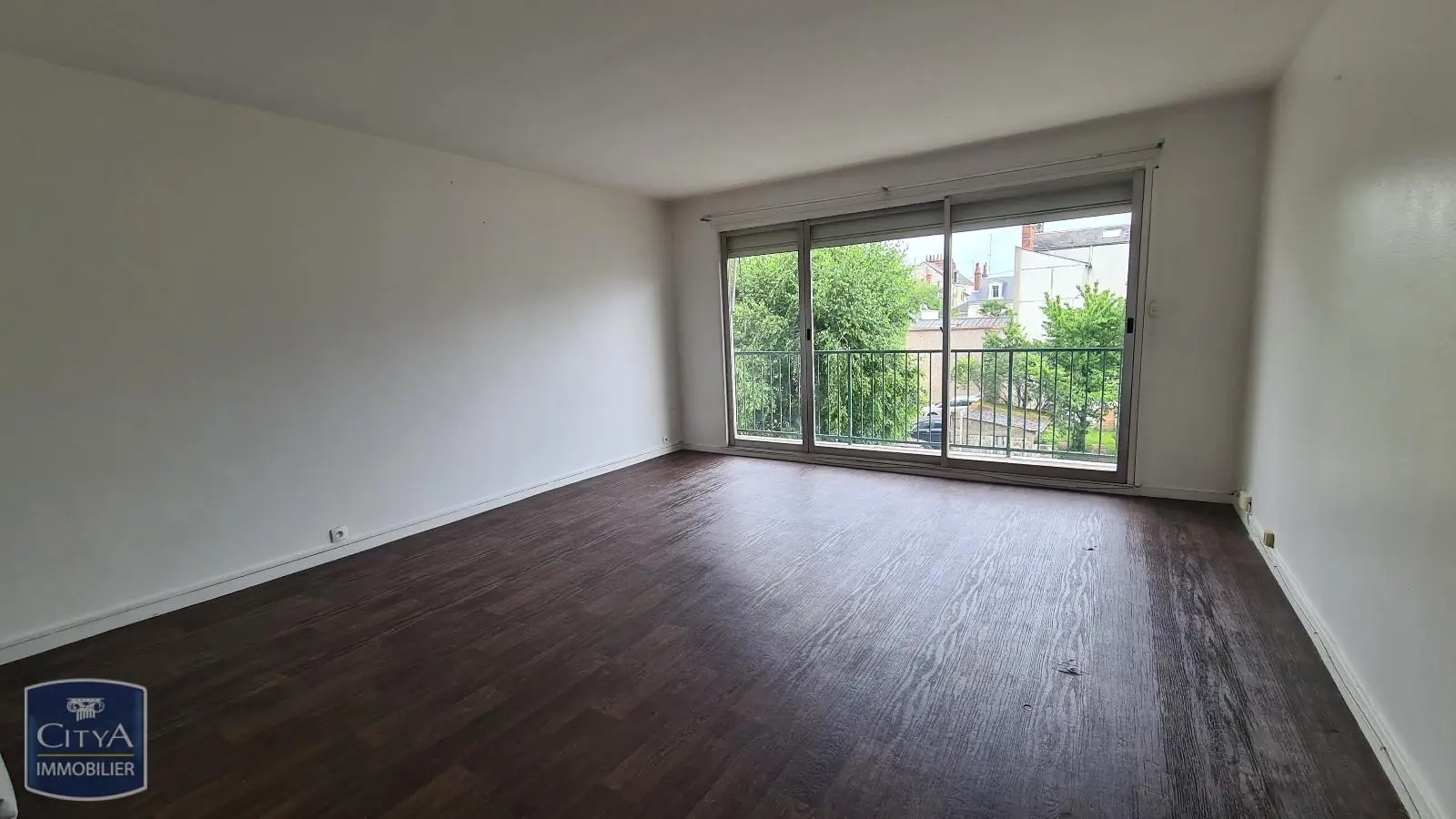 Photo 1 Appartement 1 pièce 30.93m²