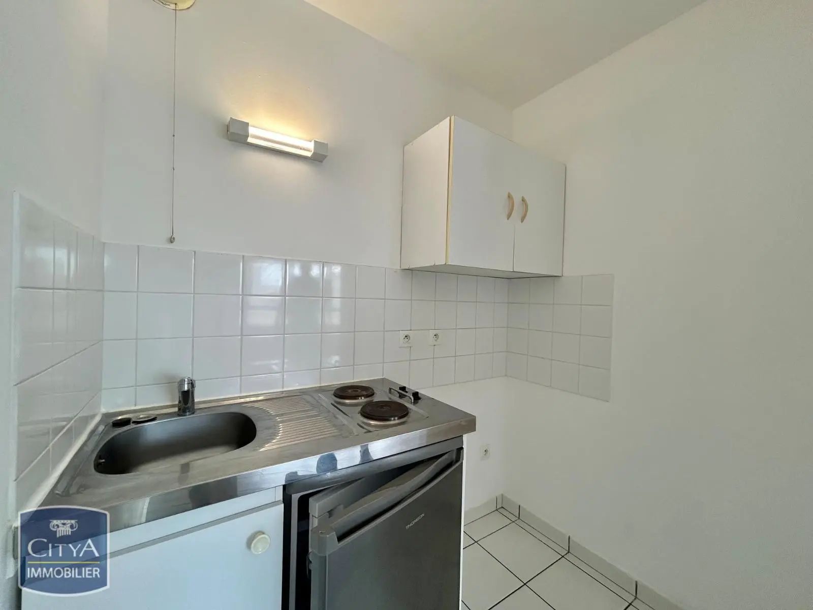 Photo 2 Appartement 1 pièce 27.56m²