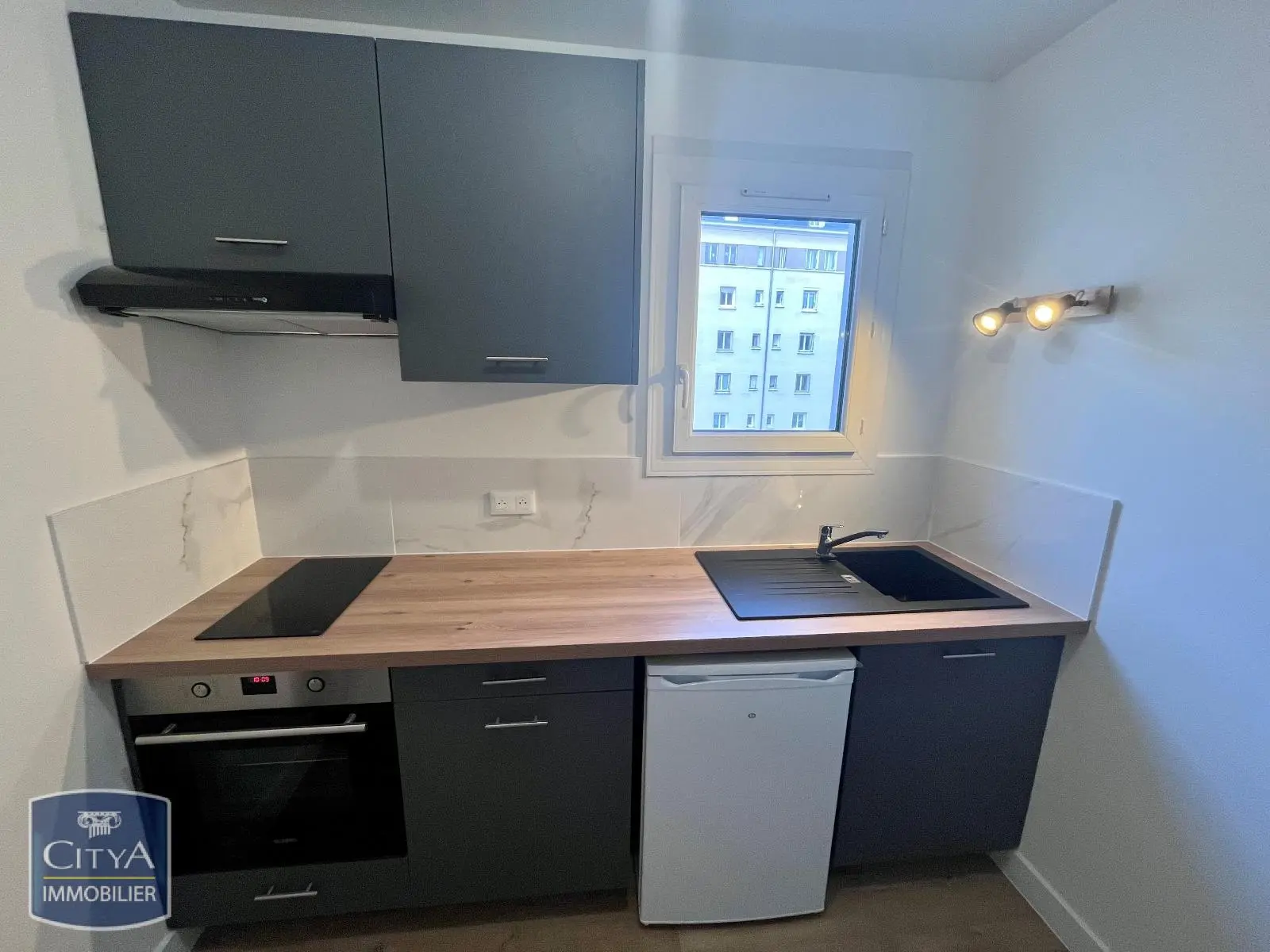 Photo 2 Appartement 1 pièce 34.4m²