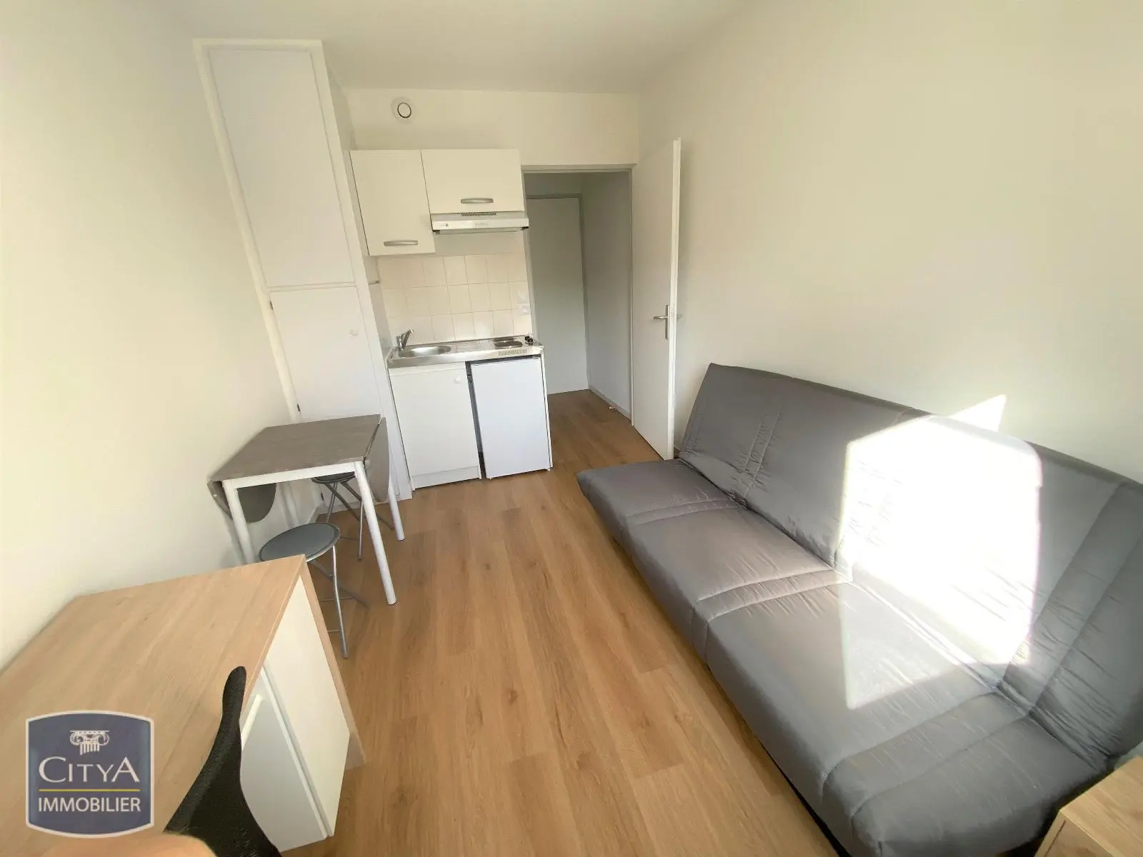 Photo 3 Appartement 1 pièce 12.8m²