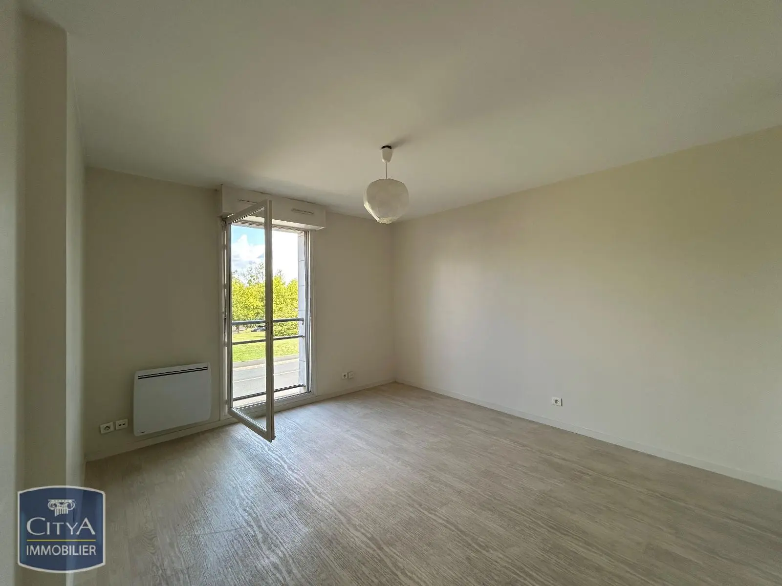 Photo 1 Appartement 1 pièce 22.39m²