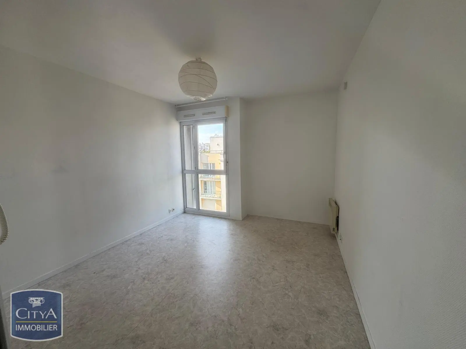 Photo 1 Appartement 1 pièce 18m²