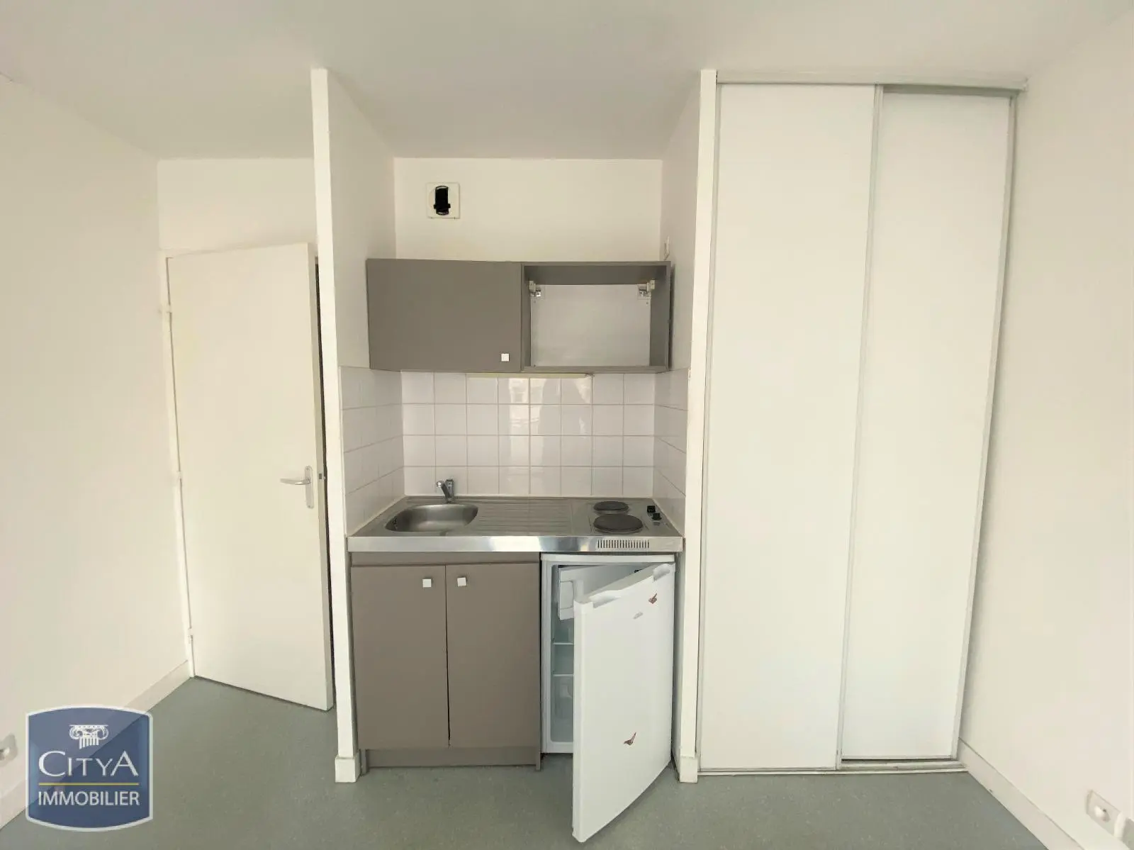 Photo 4 Appartement 1 pièce 21.77m²