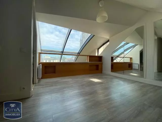 Illustration pour Appartement 2 pièces 50m² Photo Appartement 2 pièces 50m²