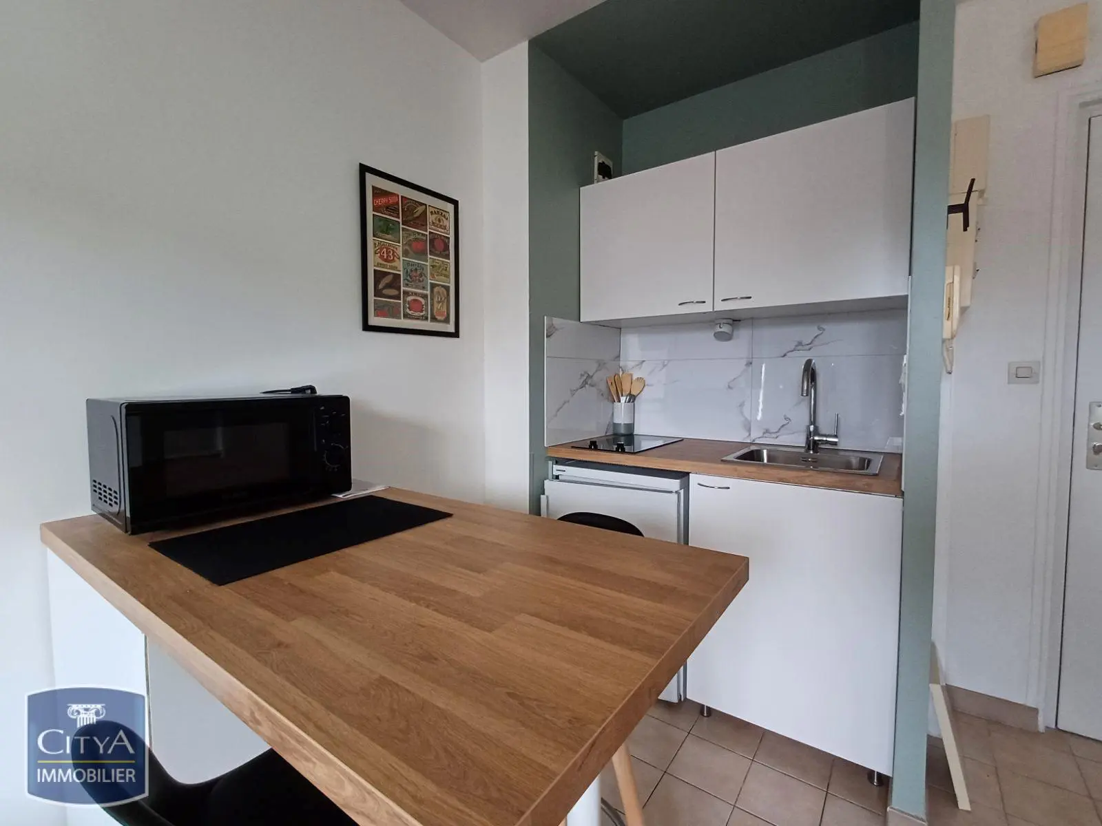 Photo 1 Appartement 2 pièces 27m²