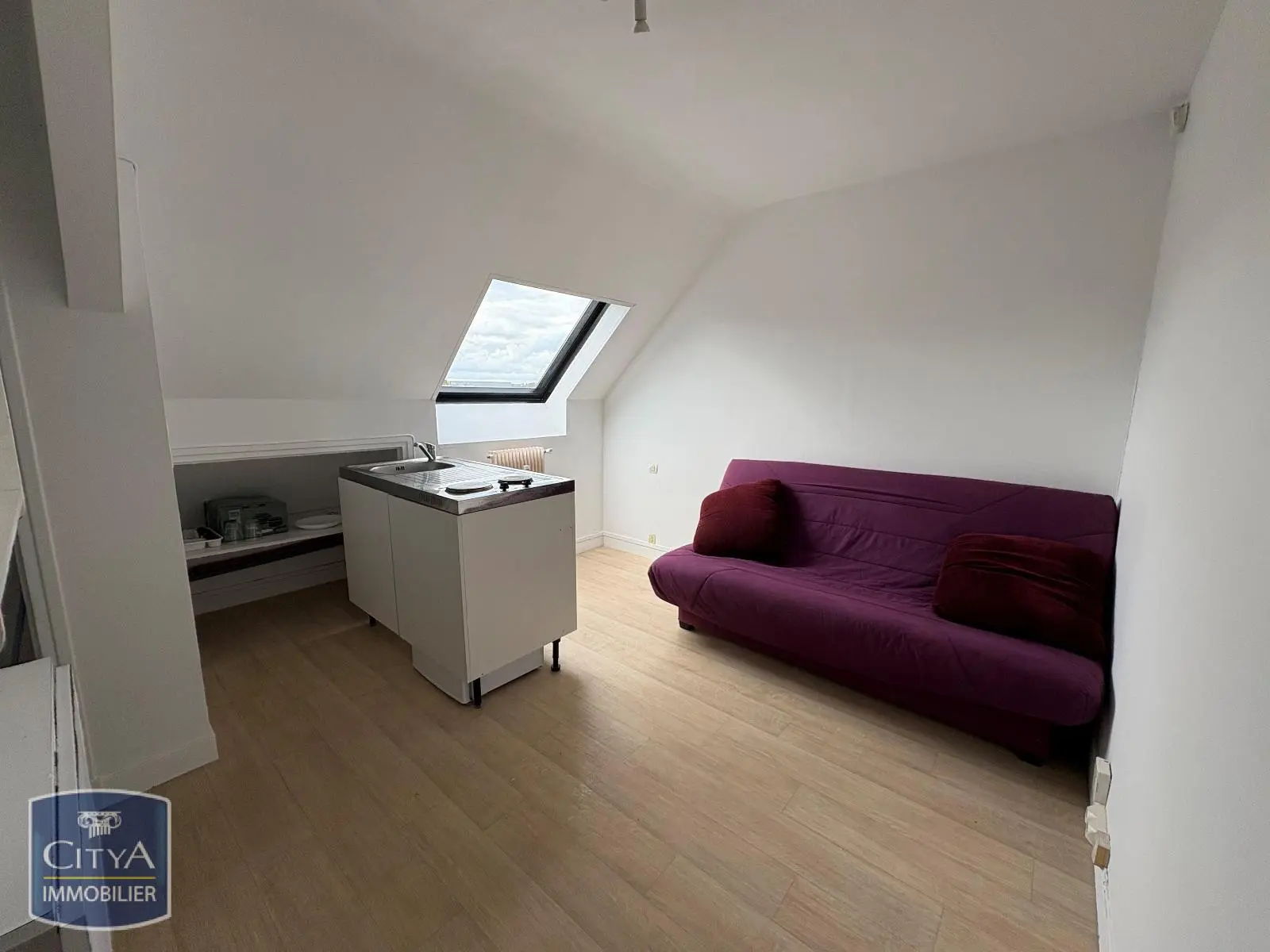 Photo 1 Appartement 1 pièce 10.75m²