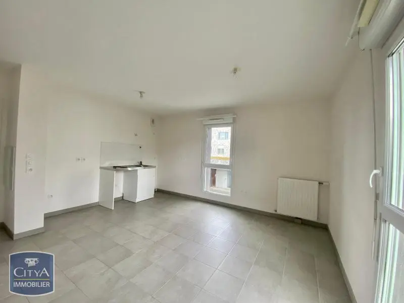 Photo 3 Appartement 1 pièce 28.41m²