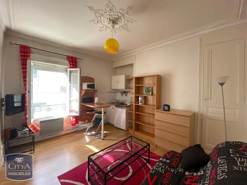 Photo 1 Appartement 1 pièce 18.4m²