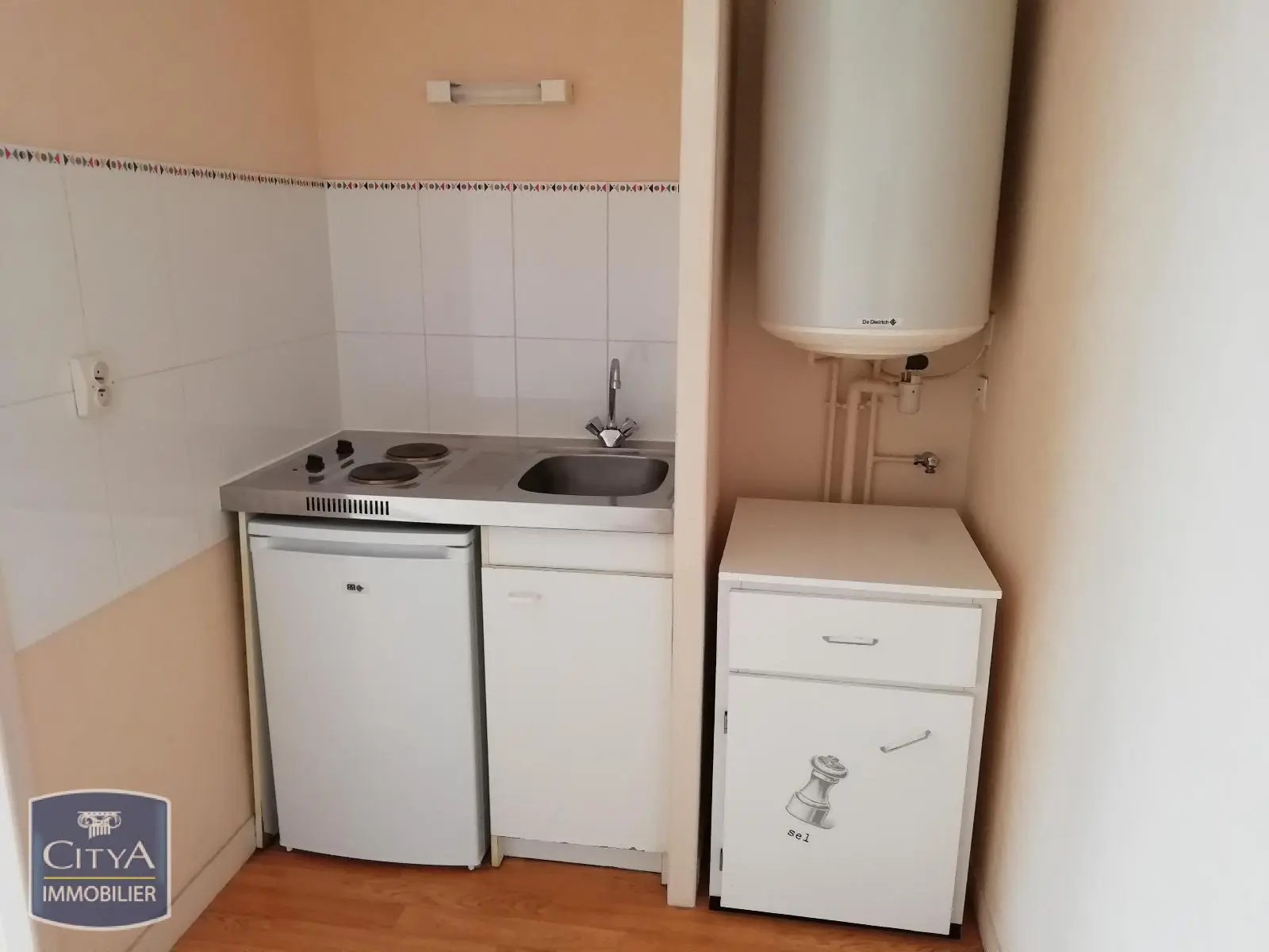 Photo 2 Appartement 1 pièce 19.97m²