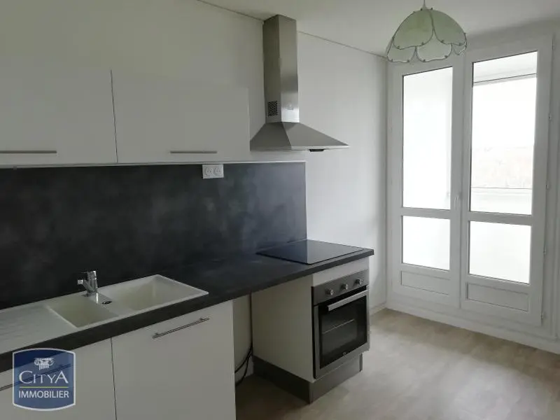 Photo 1 Appartement 4 pièces 82.78m²