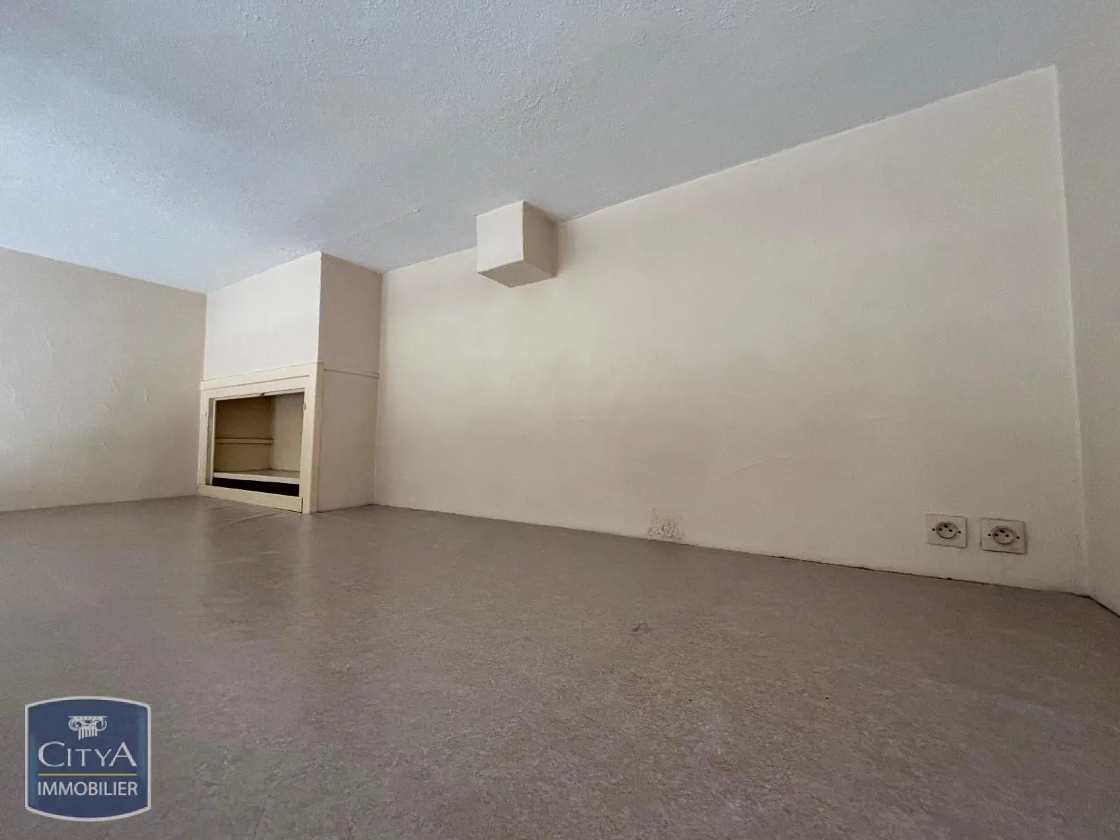 Photo 2 Appartement 1 pièce 26.8m²