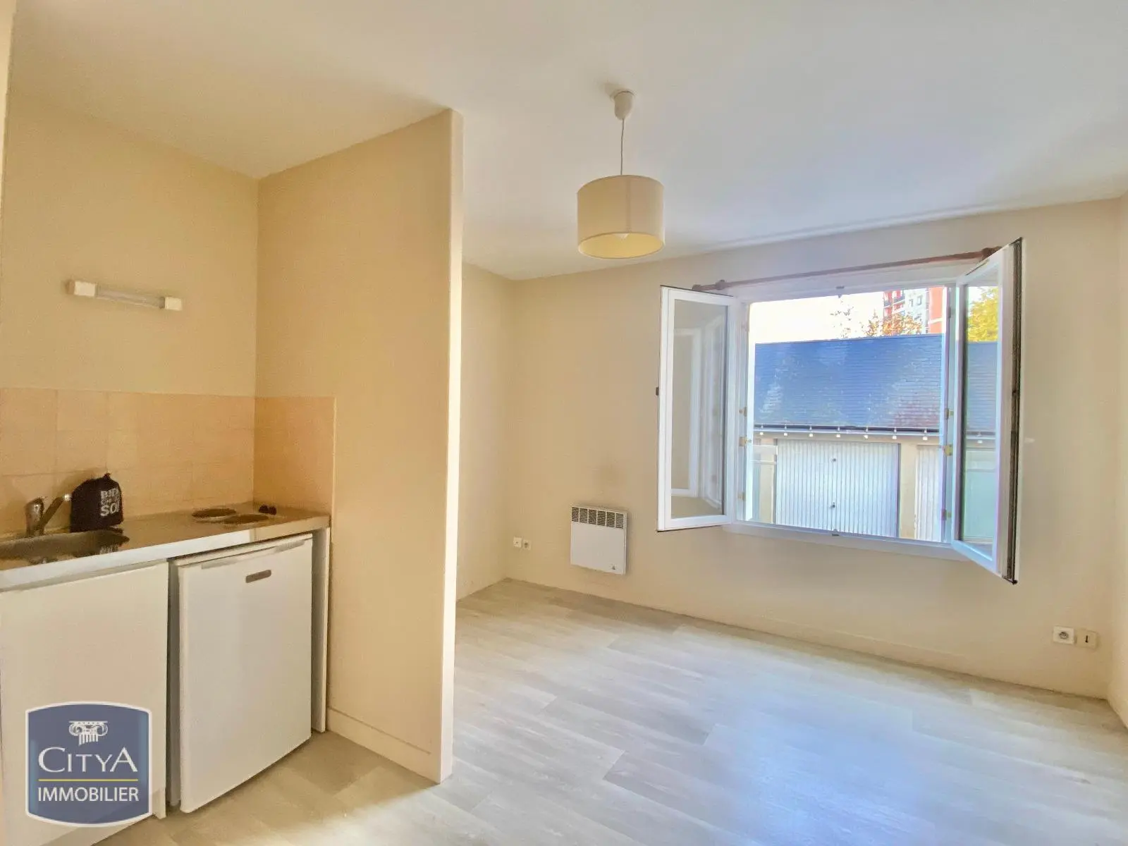 Photo 2 Appartement 1 pièce 18.57m²
