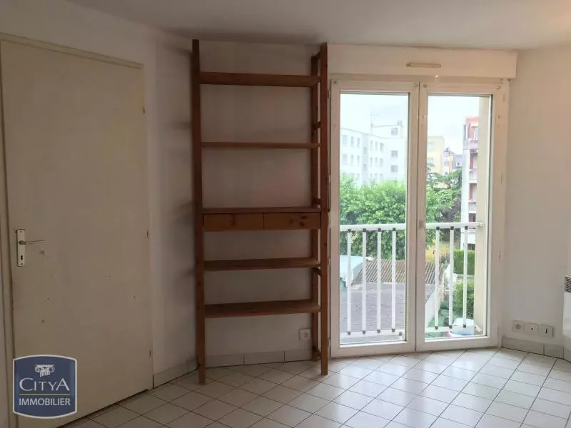 Photo Appartement 1 pièce 17.38m²