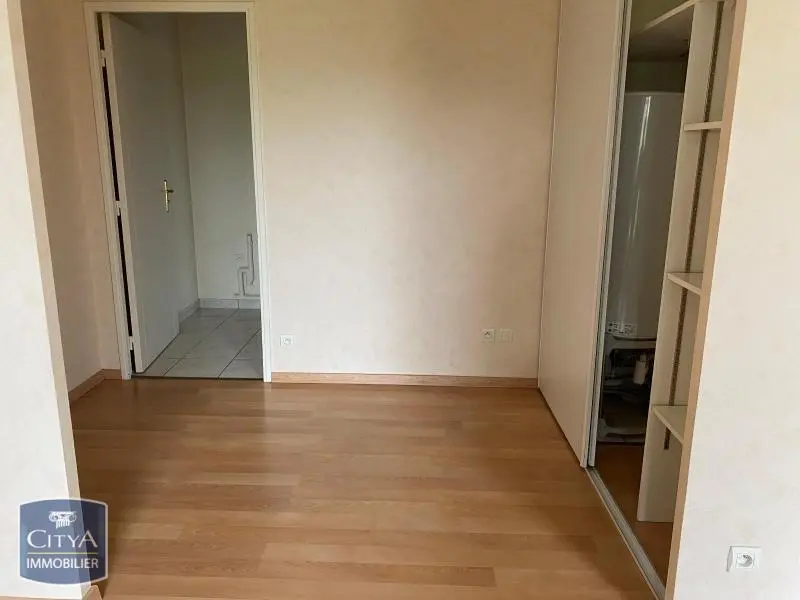 Photo 3 Appartement 1 pièce 31.9m²