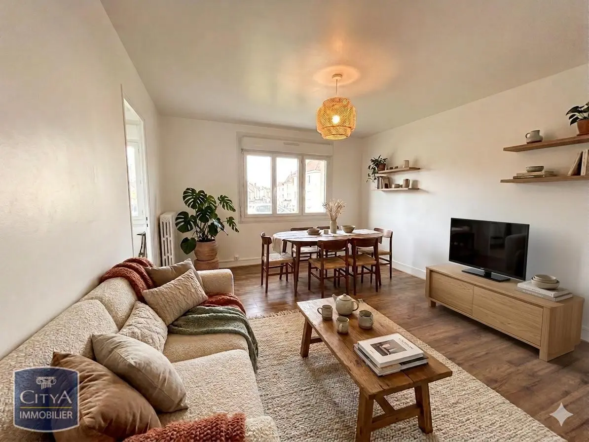 Photo 1 Appartement 4 pièces 72.01m²