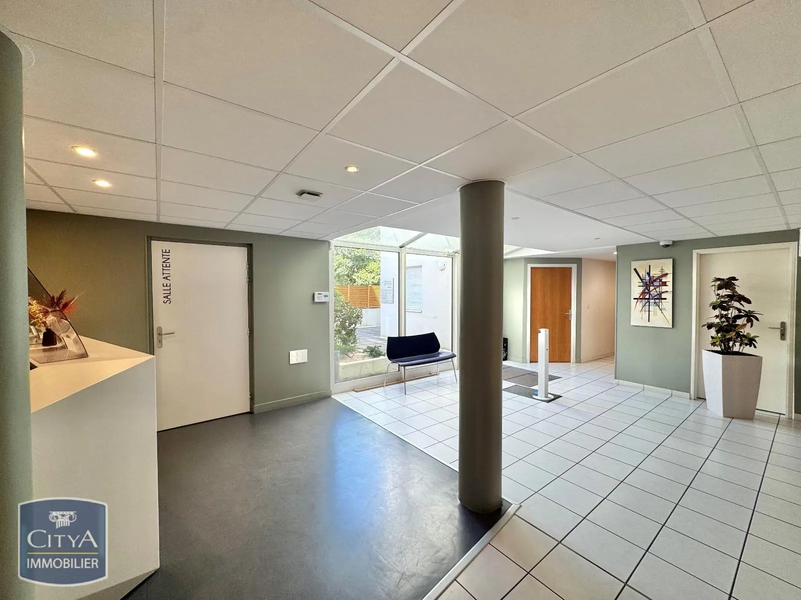 Photo 3 Local Professionnel 1 pièce 19.03m²