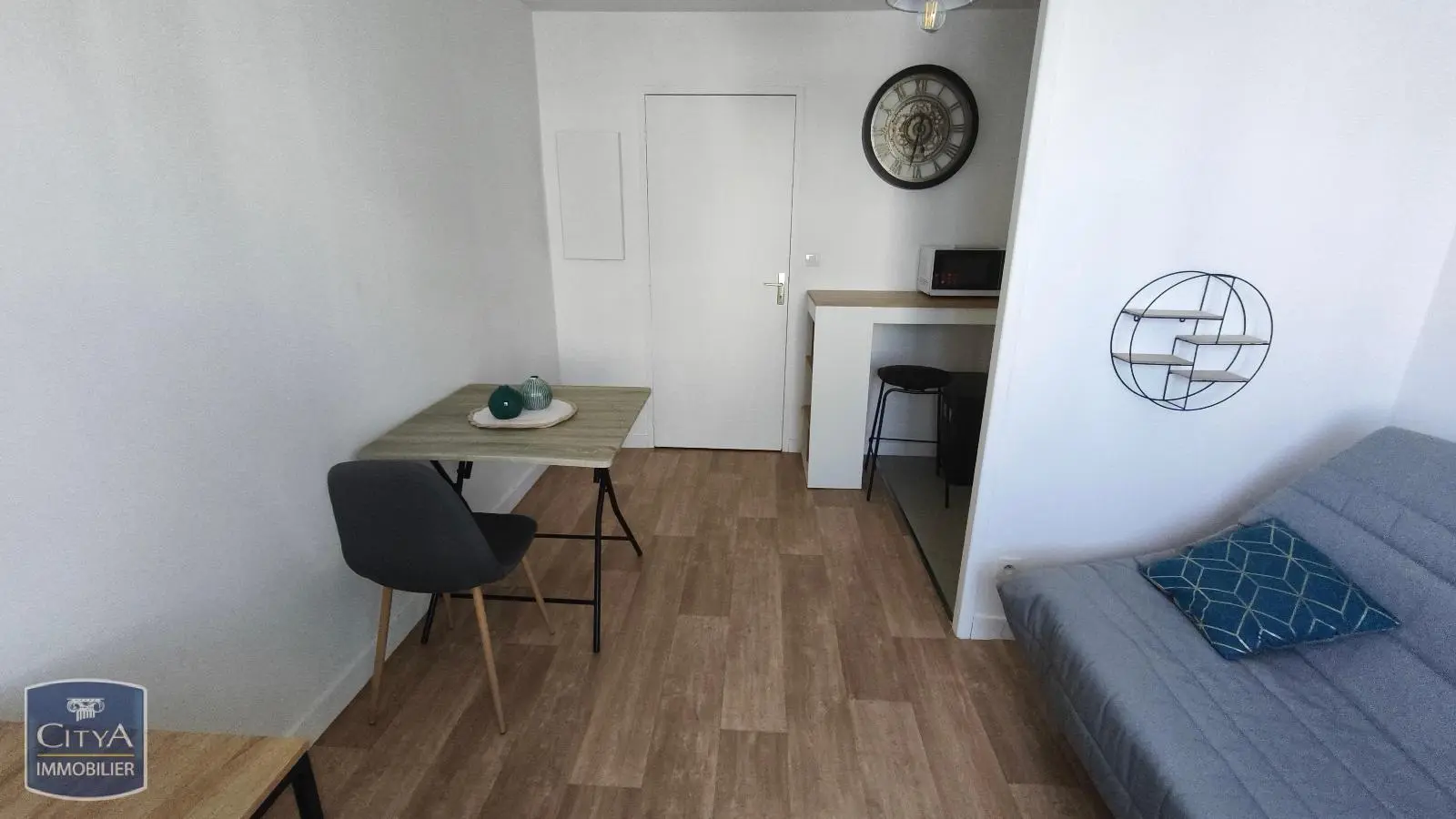 Photo 1 Appartement 1 pièce 20.13m²