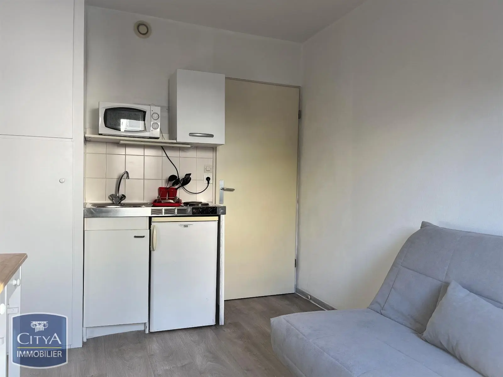 Photo 2 Appartement 1 pièce 13.1m²
